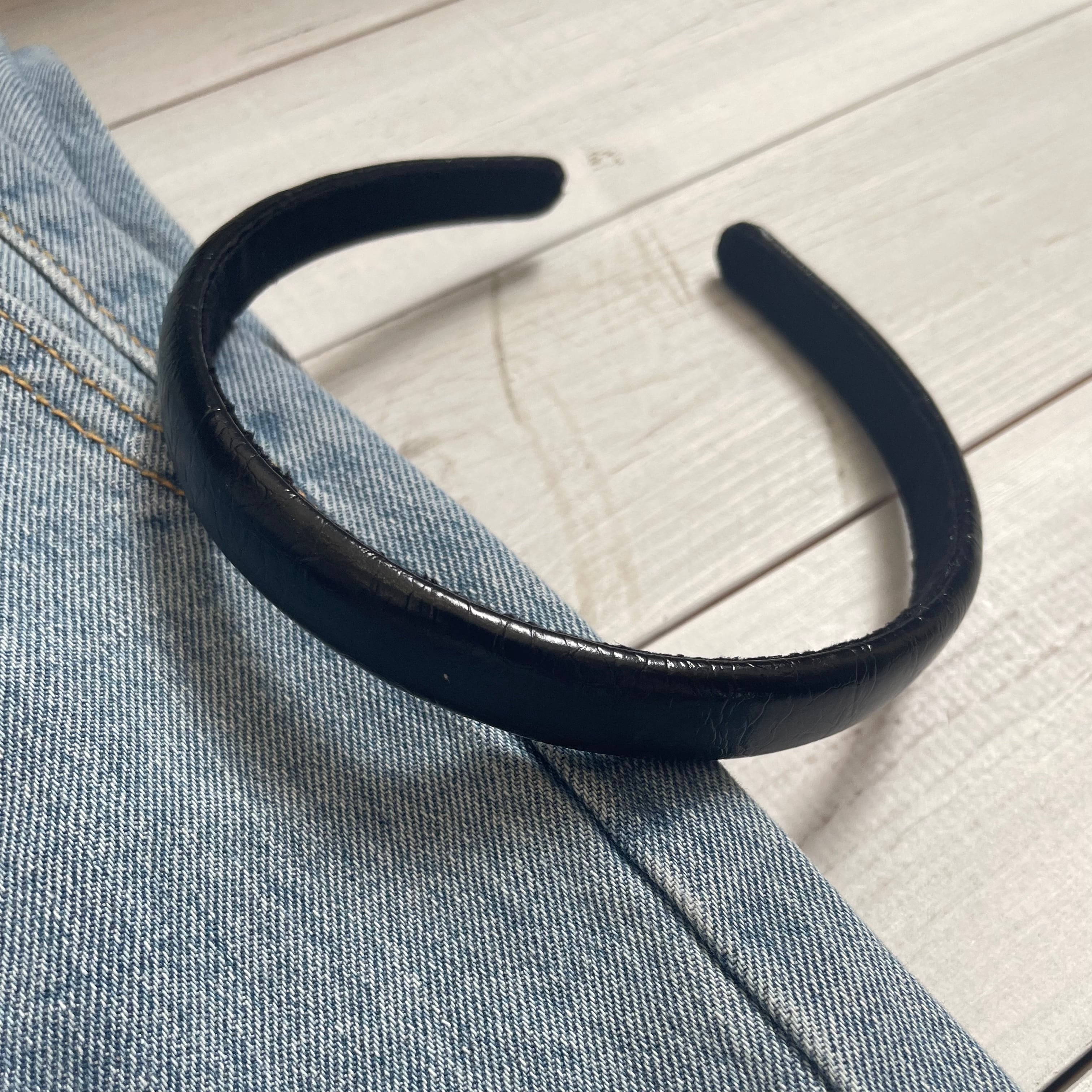 【 atelier brugge 】エコレザーカチューシャ