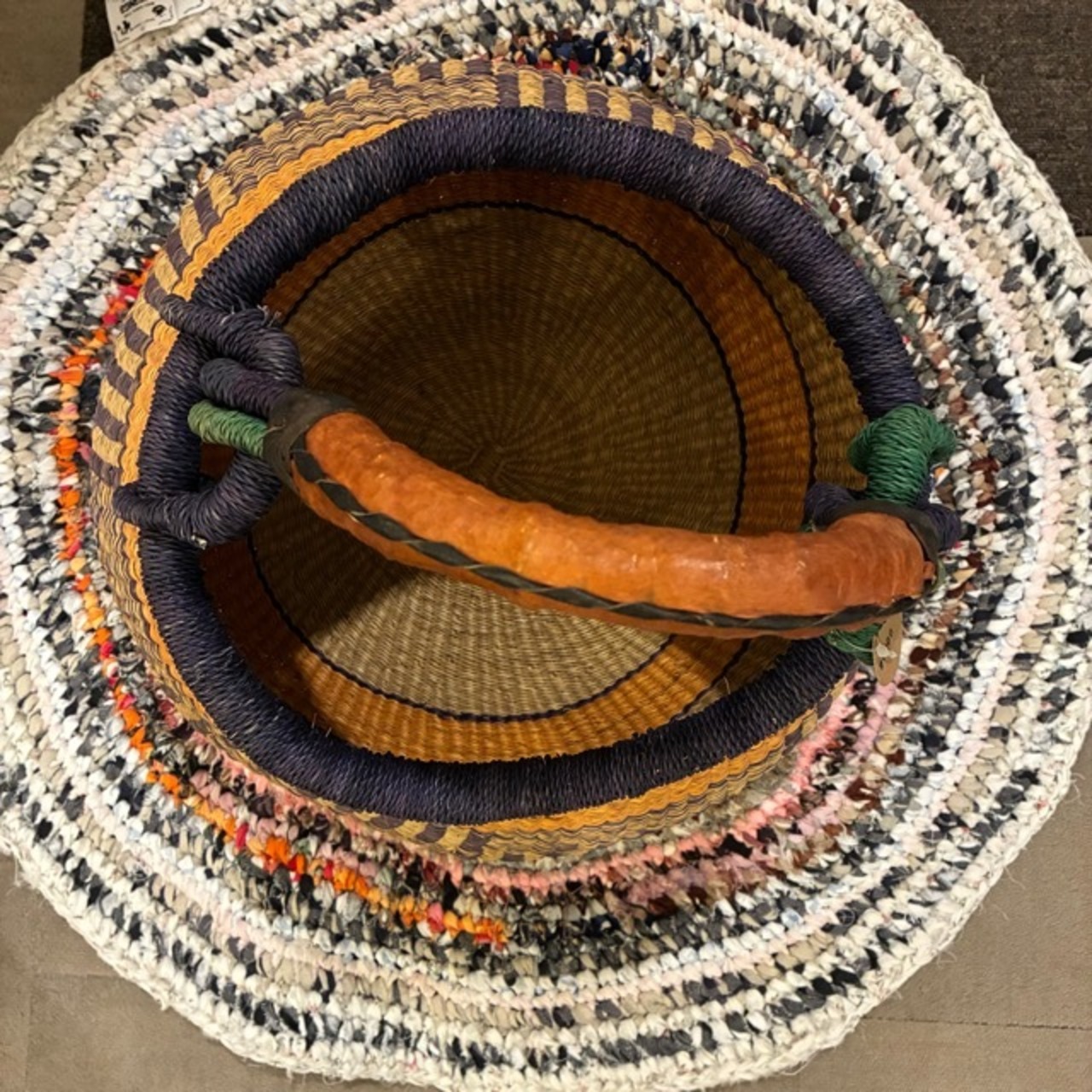 Burkina Faso Bolga Basket Pot　ブルキナファソ　ボルガバスケット　ポット　E　アフリカ　カゴ　籠　ワンハンドル　インテリア収納　1点もの　グルスィバスケット　ブルキナバスケット