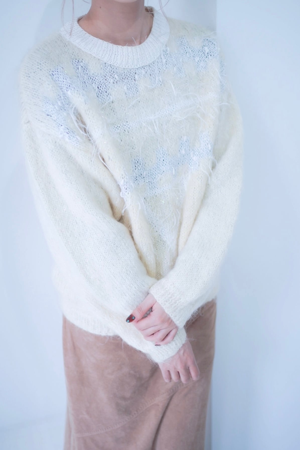 white glitter fringe design knit