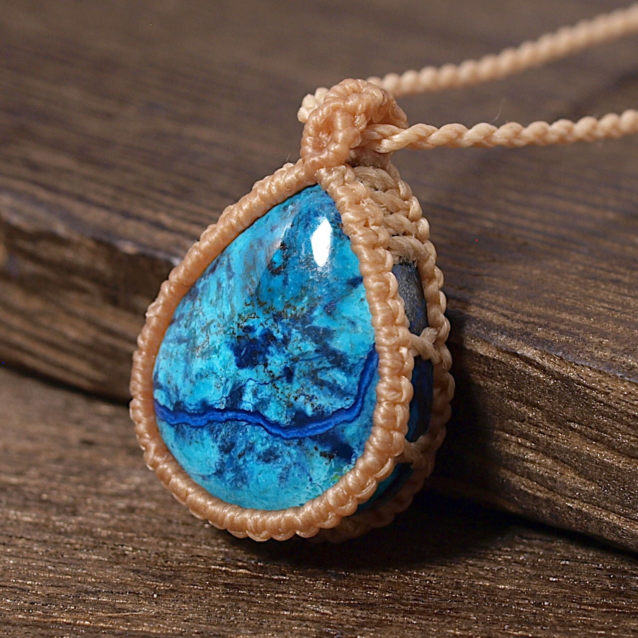 一点物】クリソコラのドロップルースを包んだマクラメネックレスNo.1