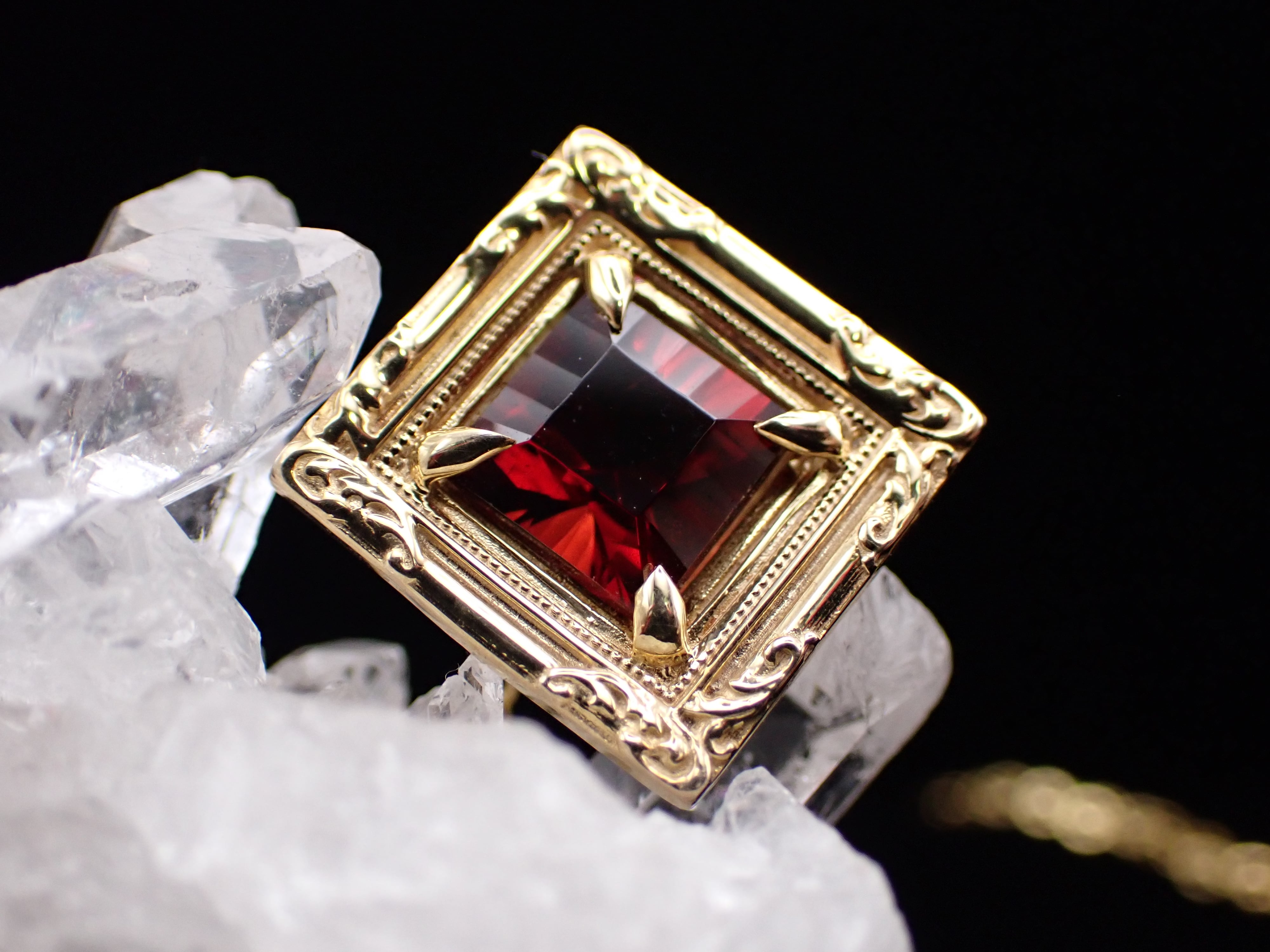 小さな宝石店 R.made（あーるめいど）