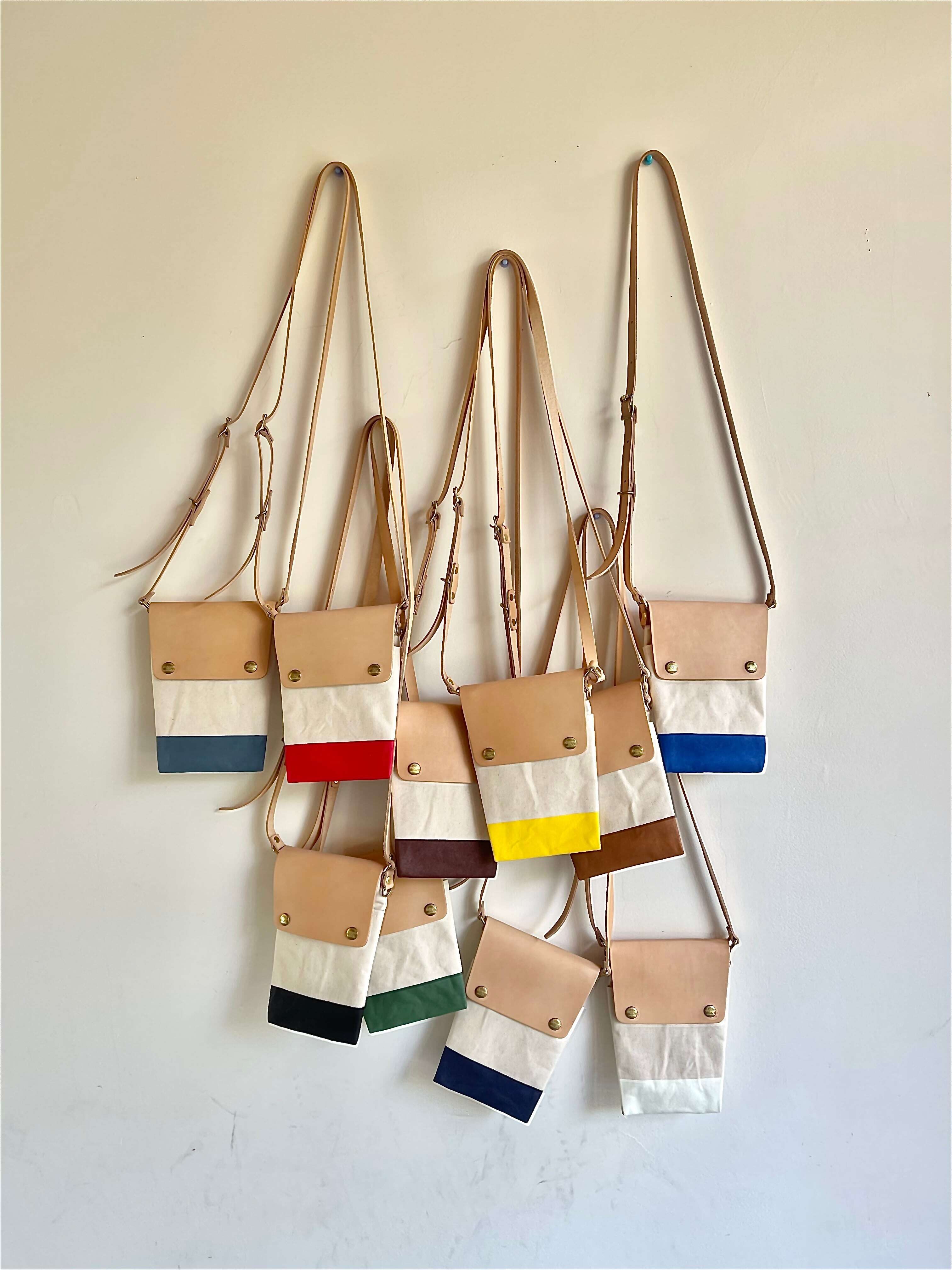 THE SUPERIOR LABOR/シュペリオールレイバー CANVAS PAINT SHOULDER POUCH