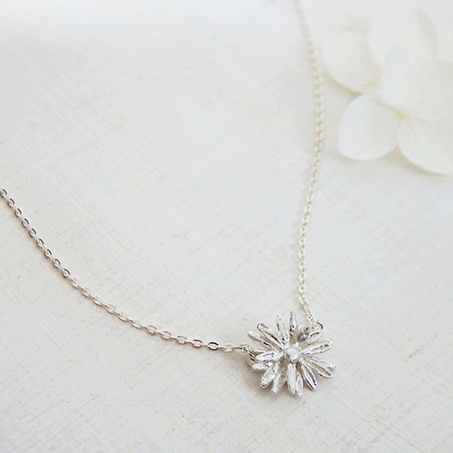 イングリッシュ・デイジーネックレス (silver)