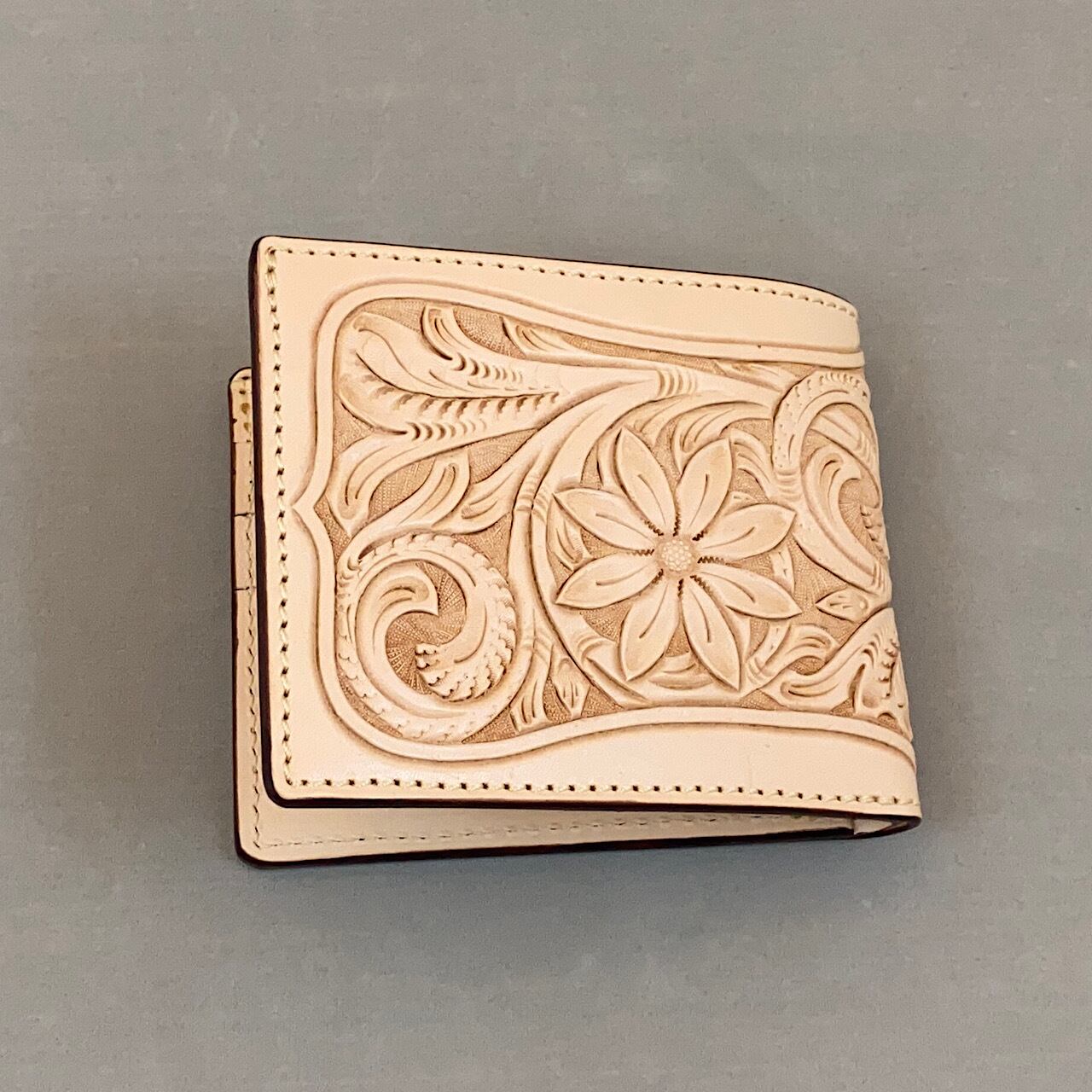 二つ折り財布（ナチュラル）No.02007-07 | Atelier LeatherN - レザー