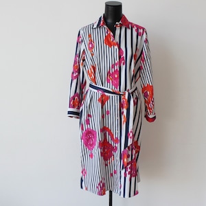 (再入荷）VILAGALLO 　ネイビー✖️ホワイトストライプ＋フラワープリントコットンシャツワンピース SPAIN:VIL32292 ¥33,000＋tax