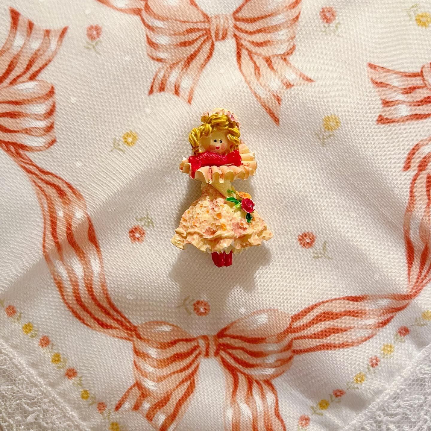 flower doll brooch