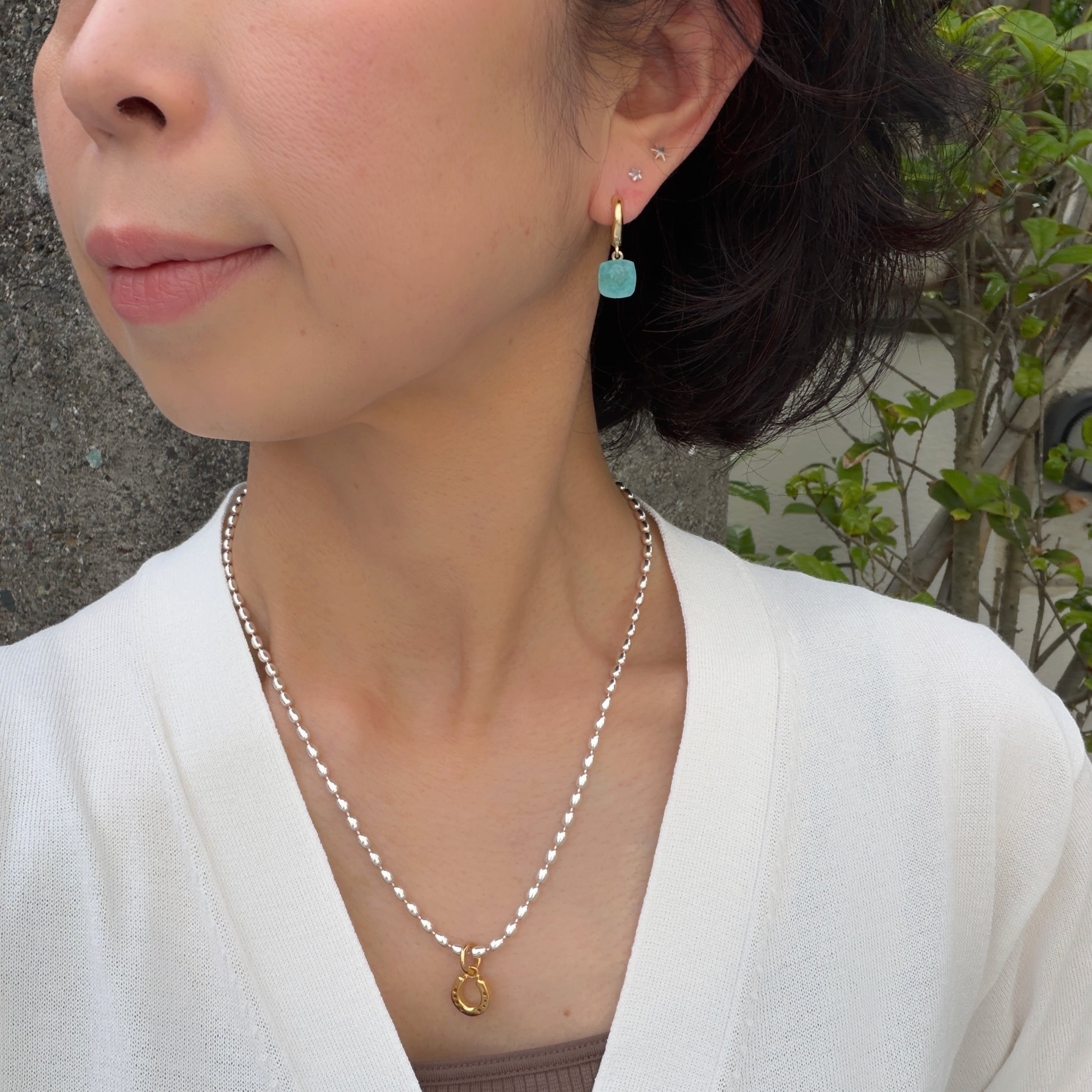 Gold Coating Sky Jade （ヒスイ）ゆれる カチッと フープ ピアス