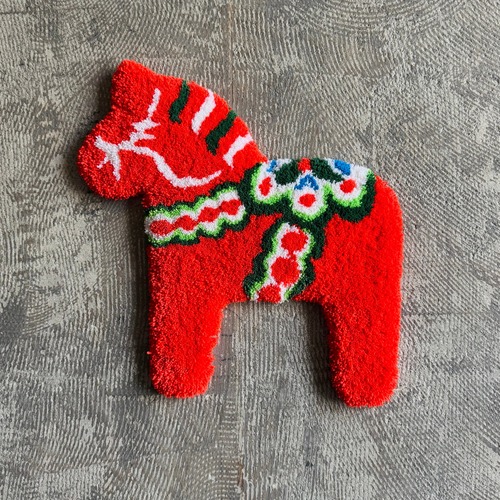 ダーラナホースラグ・レッド