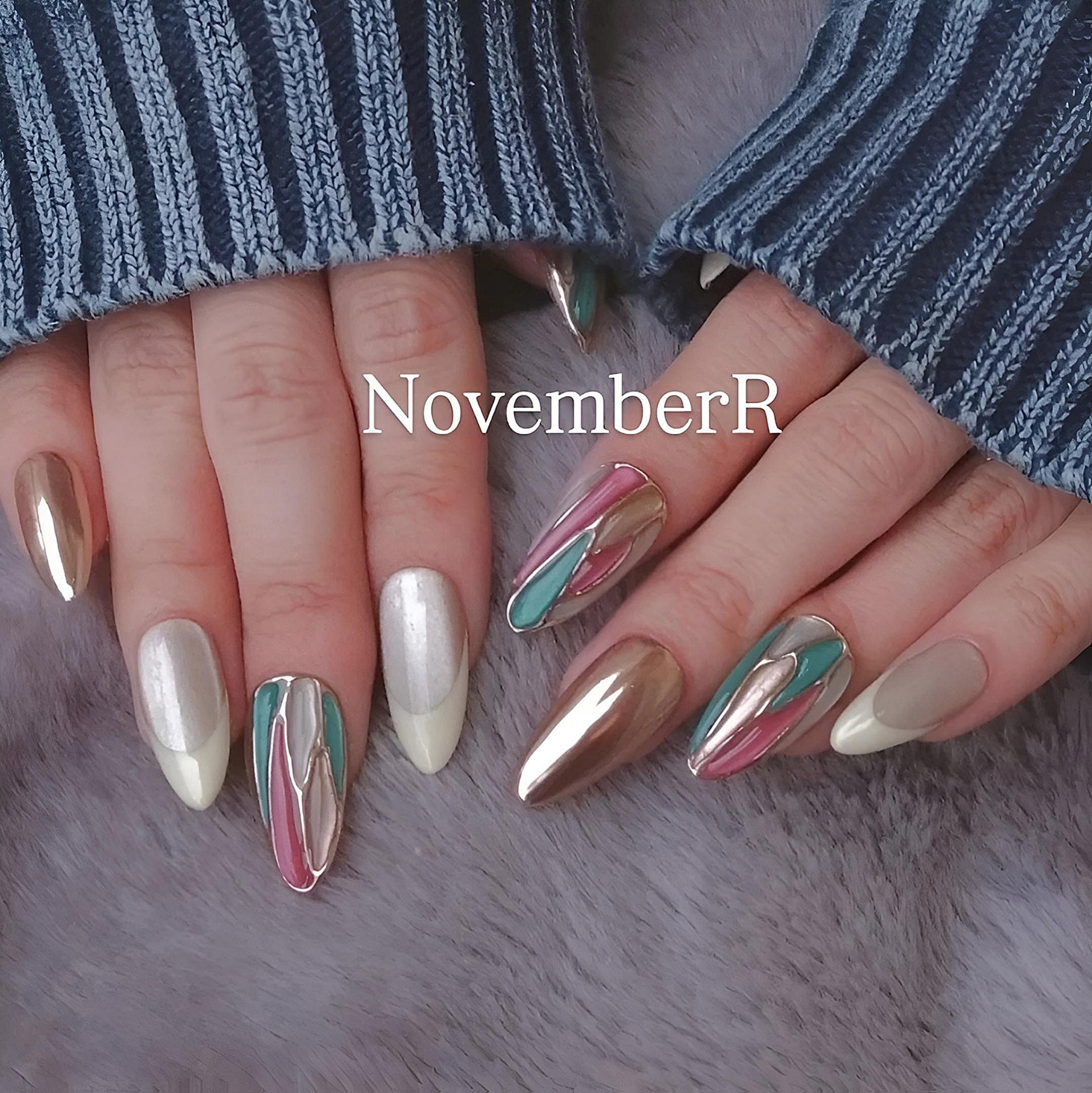 LA765☆ステンドグラス風クリスマスネイルチップ | NovemberR