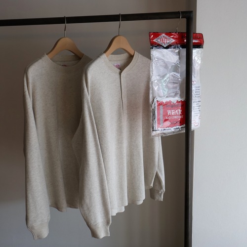 FAITH × universal products. “ 2PAC SET ( Oatmeal )”