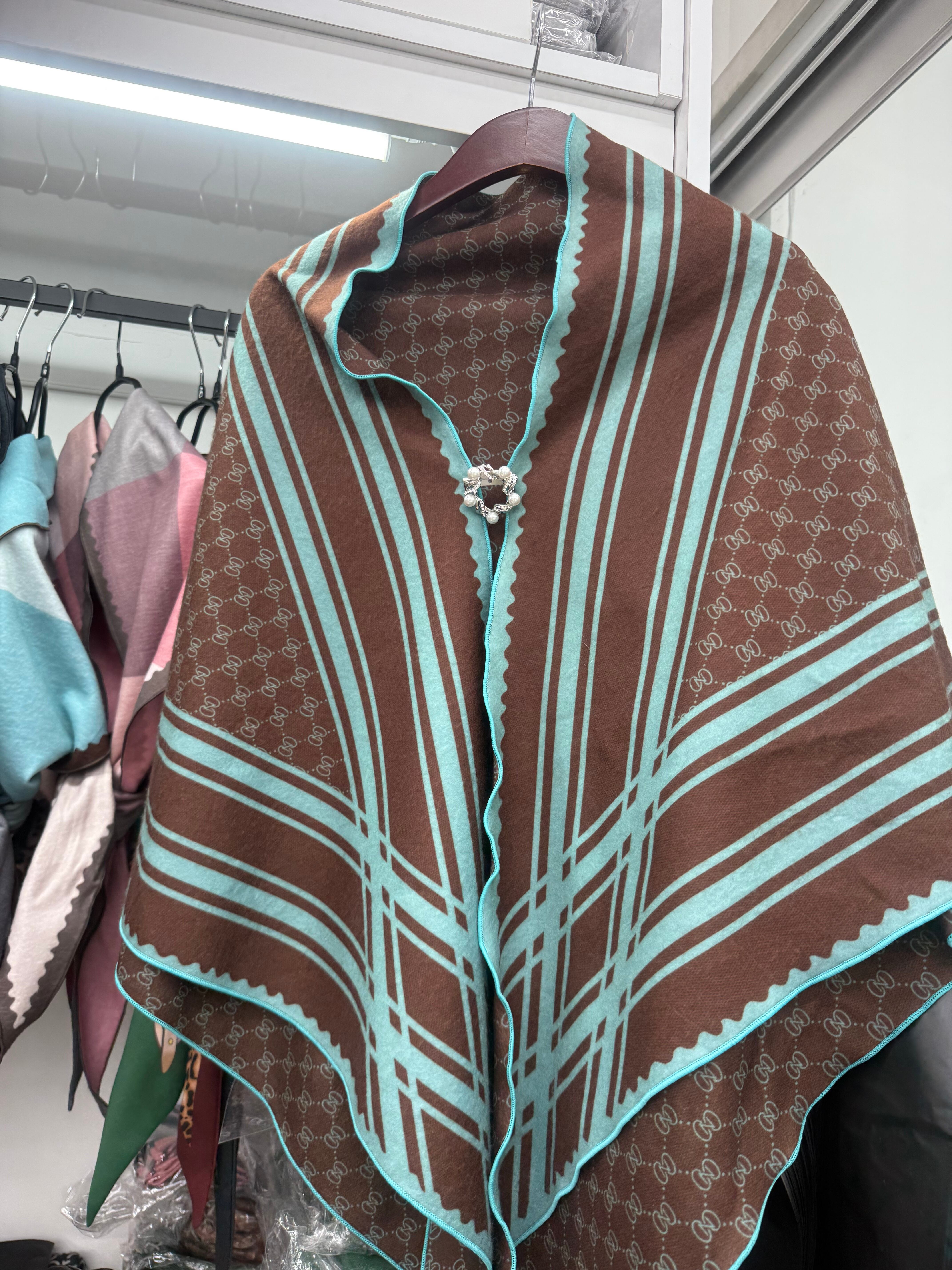 HAUNT 別注 ジョンストンズ カシミヤ大判ストール ブルー ブラック