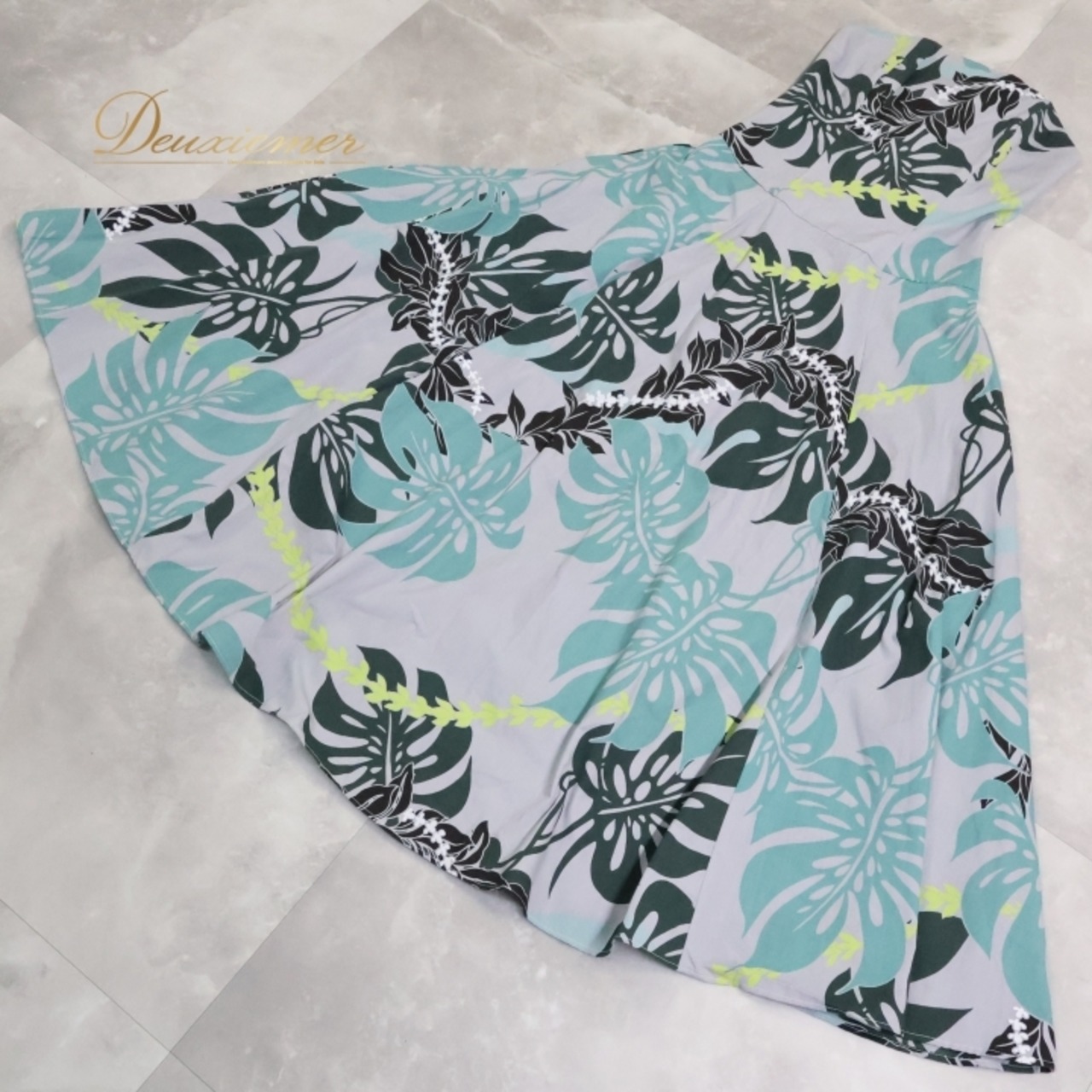 フラダンス 衣装 ワンピース ドレス ムームーファクトリー T&L MUUMUU FACTORY グレイ系 チューブトップ モンステラ柄 グリーン系 ブルー系 イエロー系 可愛い 華やか ハワイ製 ハワイアン アロハ レッスン 練習 フラ ダンス