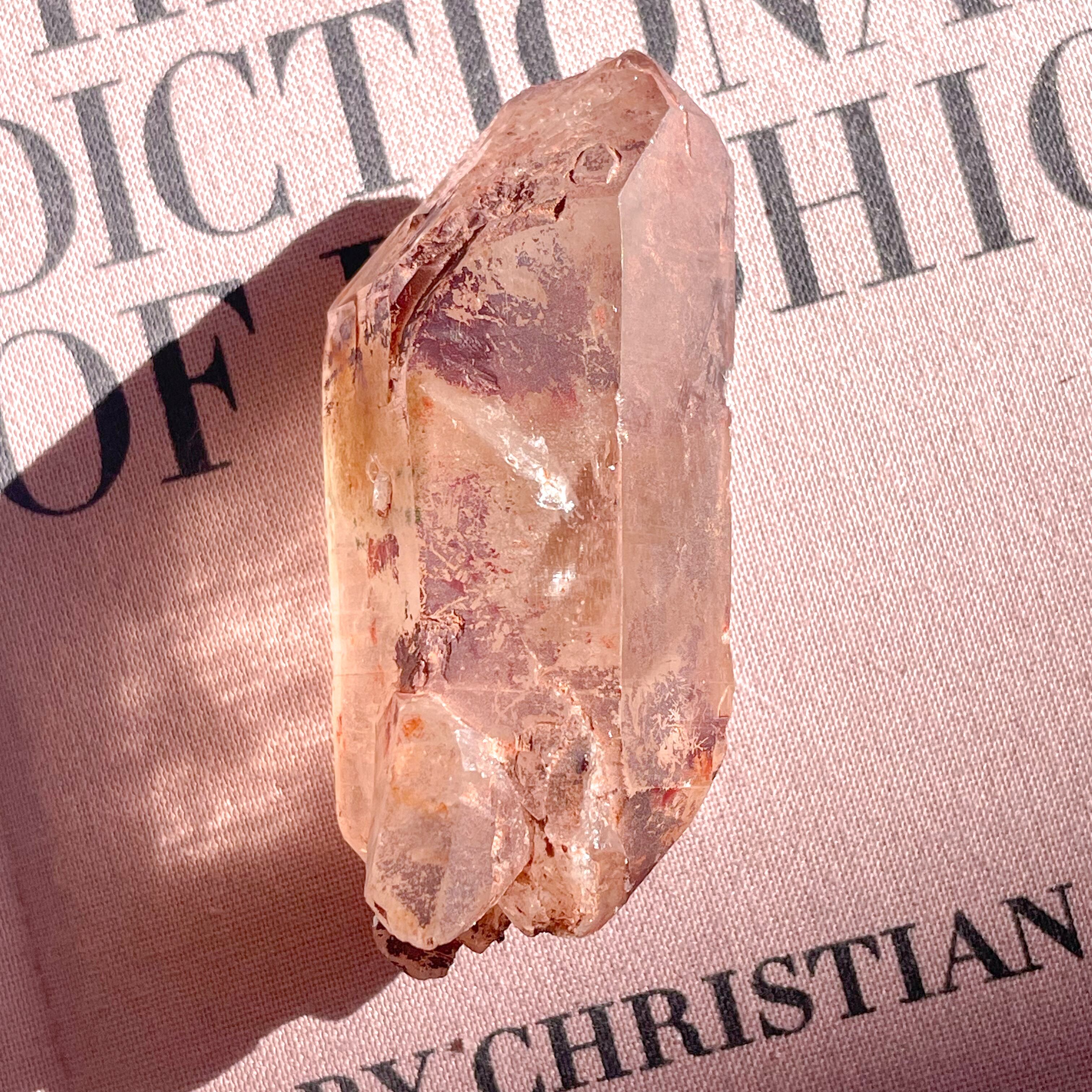 Red Himalayan Crystal 4 ✧ レッドヒマラヤ水晶 | FLUXY - 天然石と