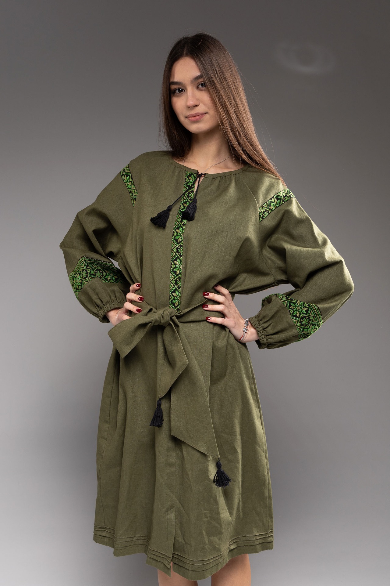 ウクライナ刺繍ヴィシヴァンカ　手刺繍　クロスステッチ　麻　レディース・フリーサイズ - 1