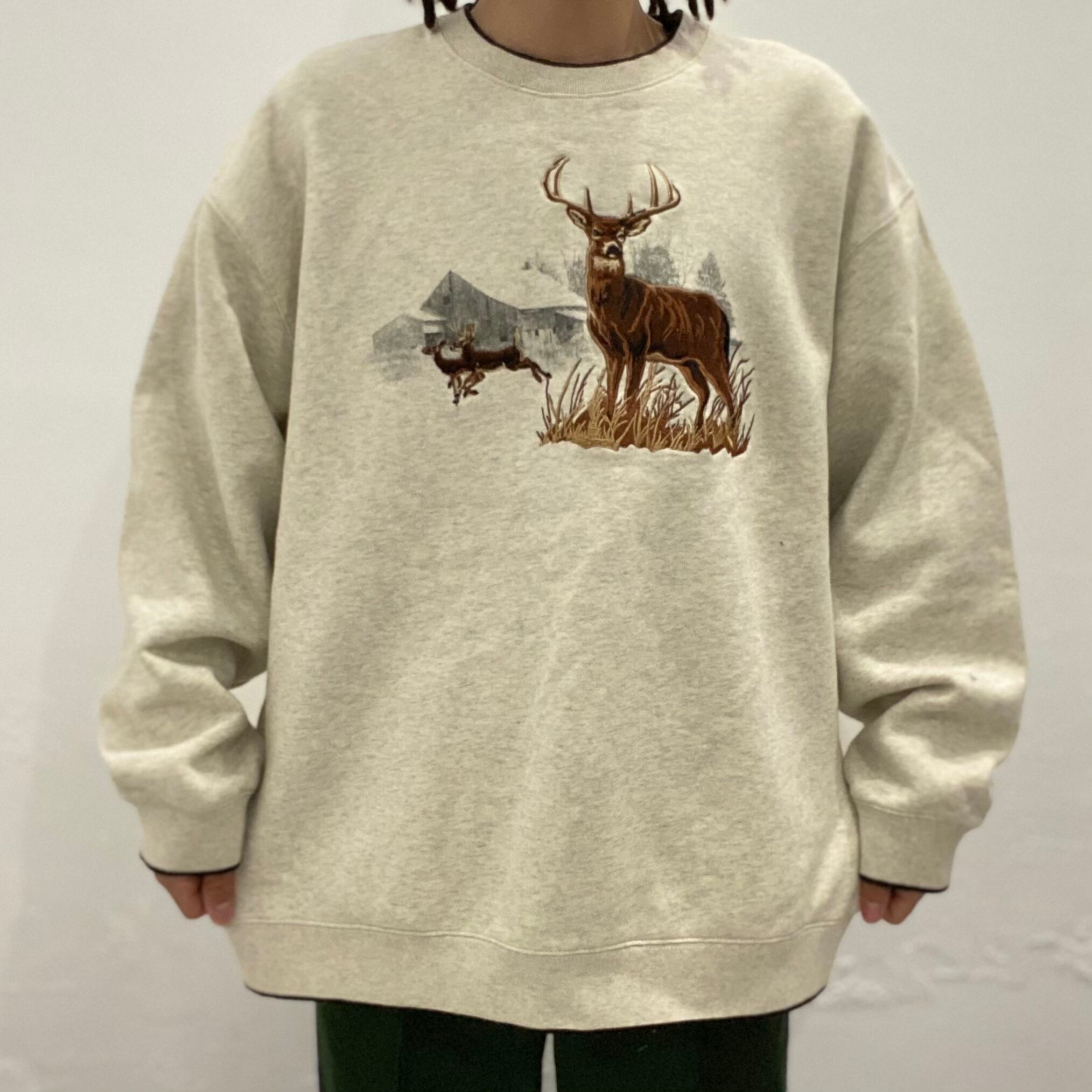 EMBROIDERY DESIGN SWEAT SHIRT