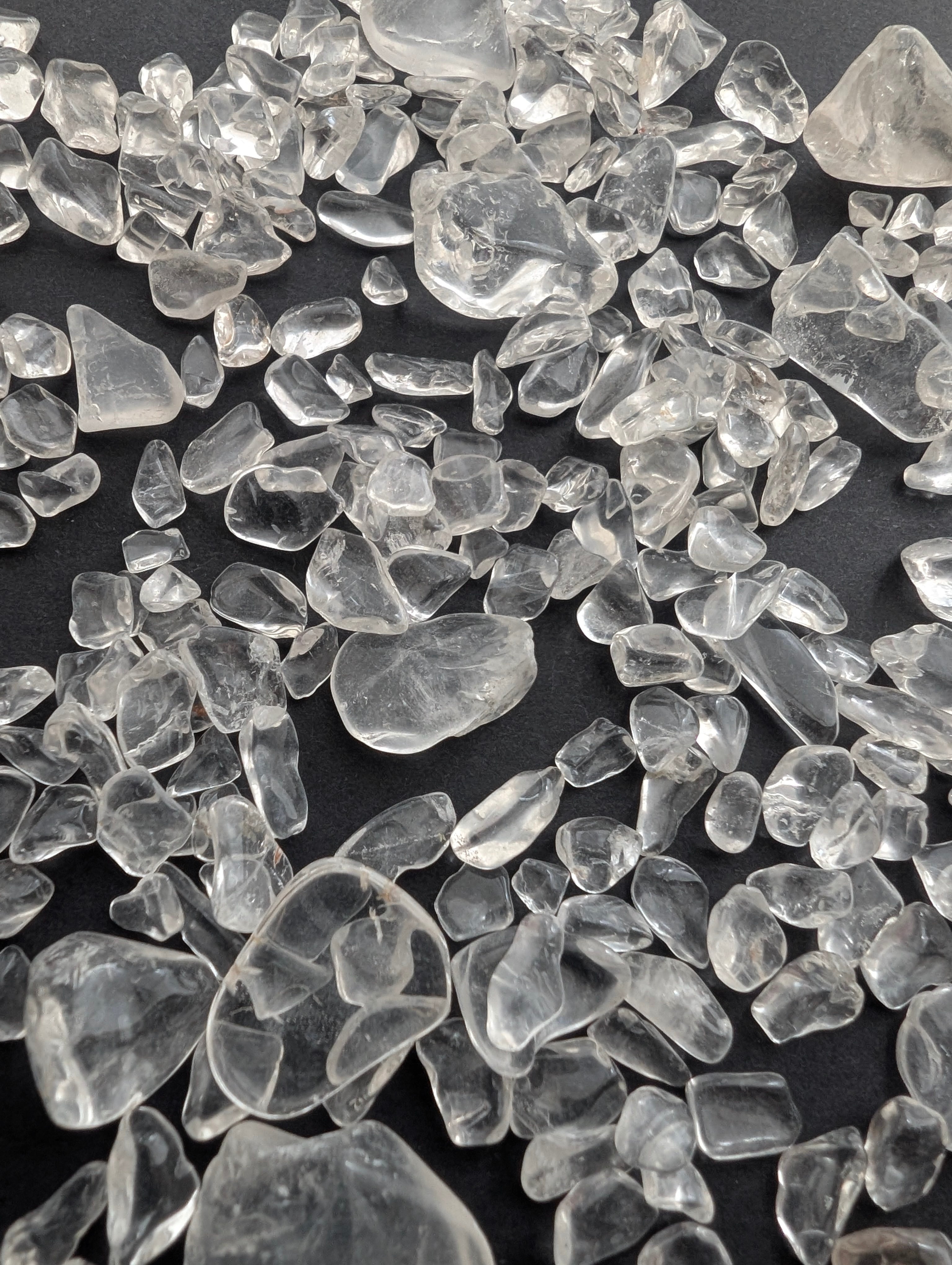 さざれ石 | 天然石のささやき