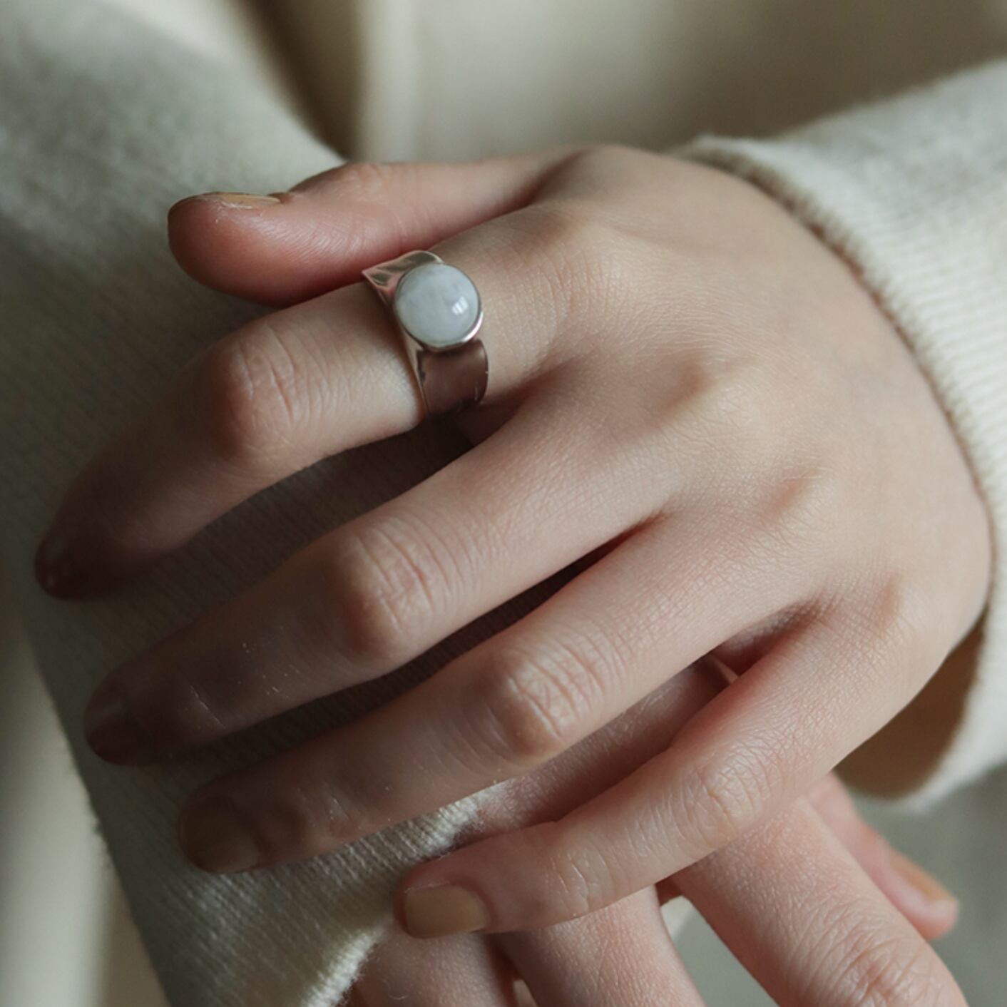 silver925 natural moonstone ring | figandhug