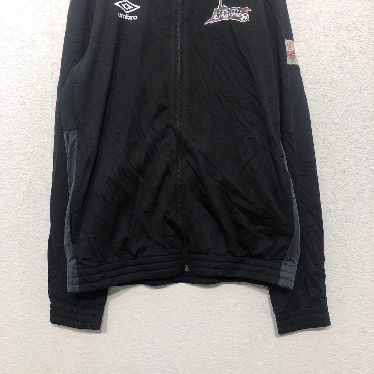 BASICKS UMBRO トラックジャケット ジャージ 毎回完売【送料無料
