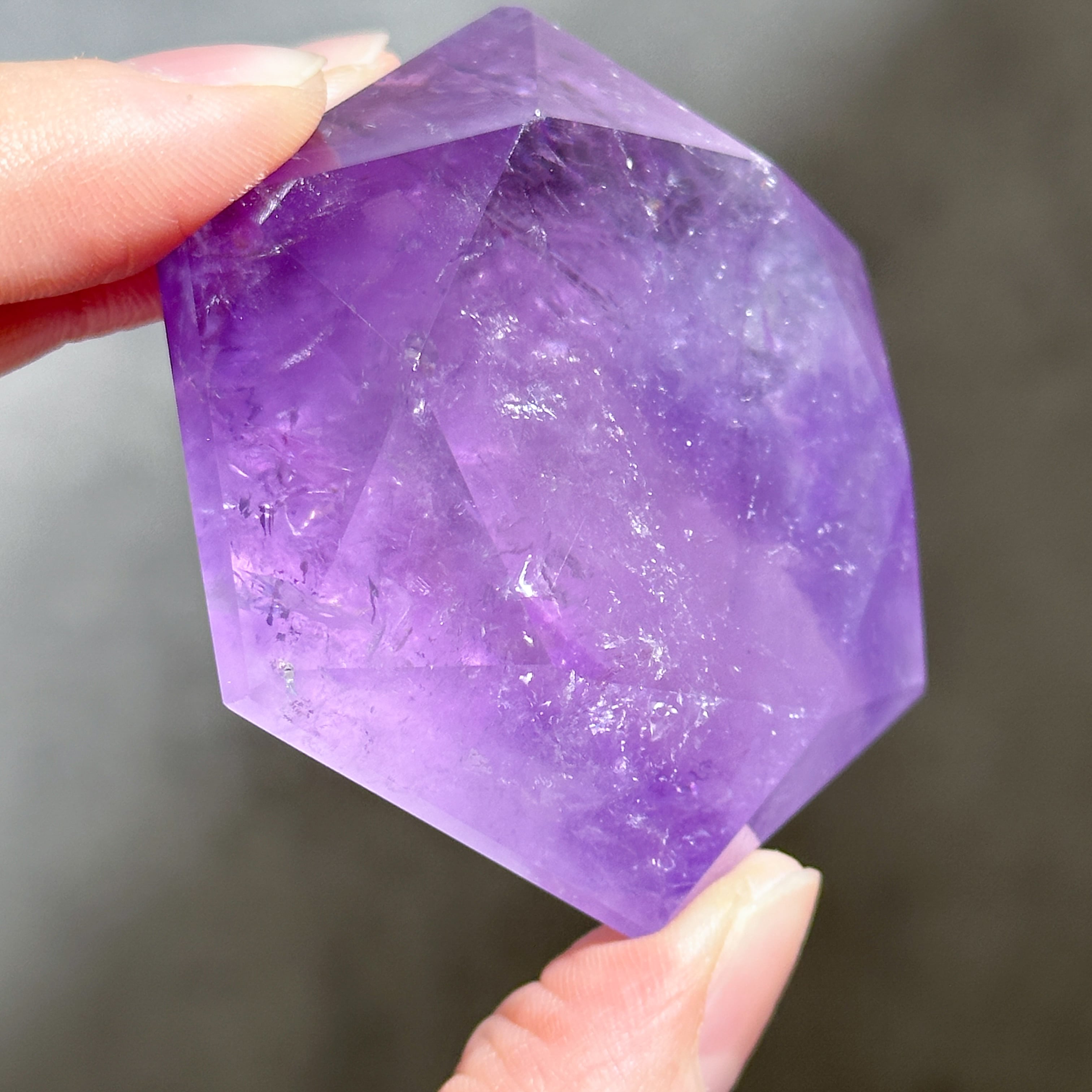 高品質　ファントム　アメジスト　ダイヤモンド　天然石 虹◎ファントムアメジスト ダイヤモンドカット22◇Amethyst Diamond