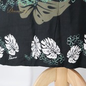 フラダンス 衣装 ワンピース ドレス ブラック系 PUKANA モンステラ柄 プルメリア柄 ハワイアンプリント レッスン 練習 フラ ダンス アロハ ノースリーブ アメリカンスリーブ リボン カーキ系 グリーン系 ホワイト系 黒 緑 白 大人っぽい 上品 軽やか かわいい おしゃれ ハワイ風 エレガント スポーツ カジュアル 女性用