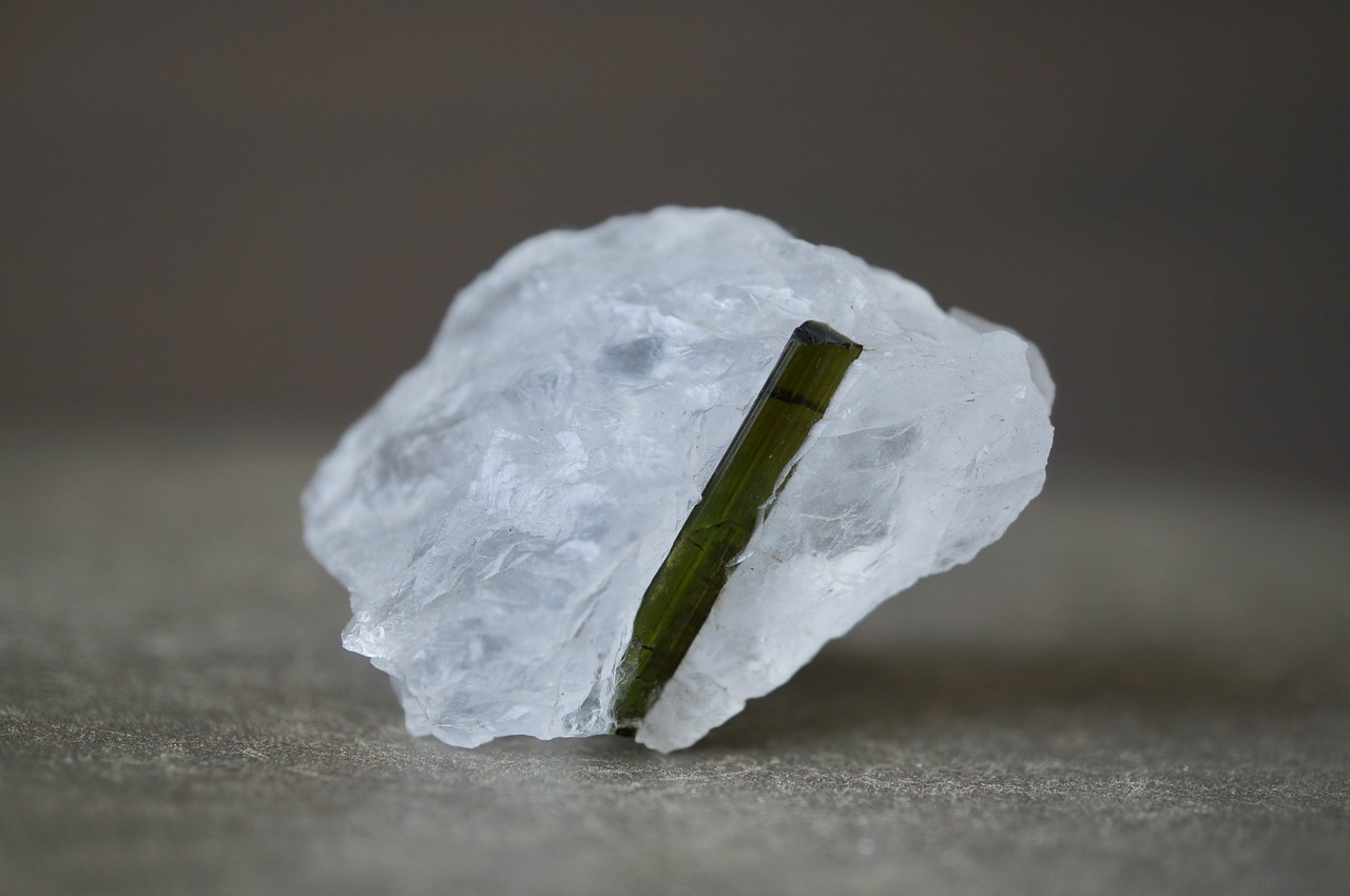 ブラジル産グリーントルマリン/クォーツ Tourmaline / Quartz 2389