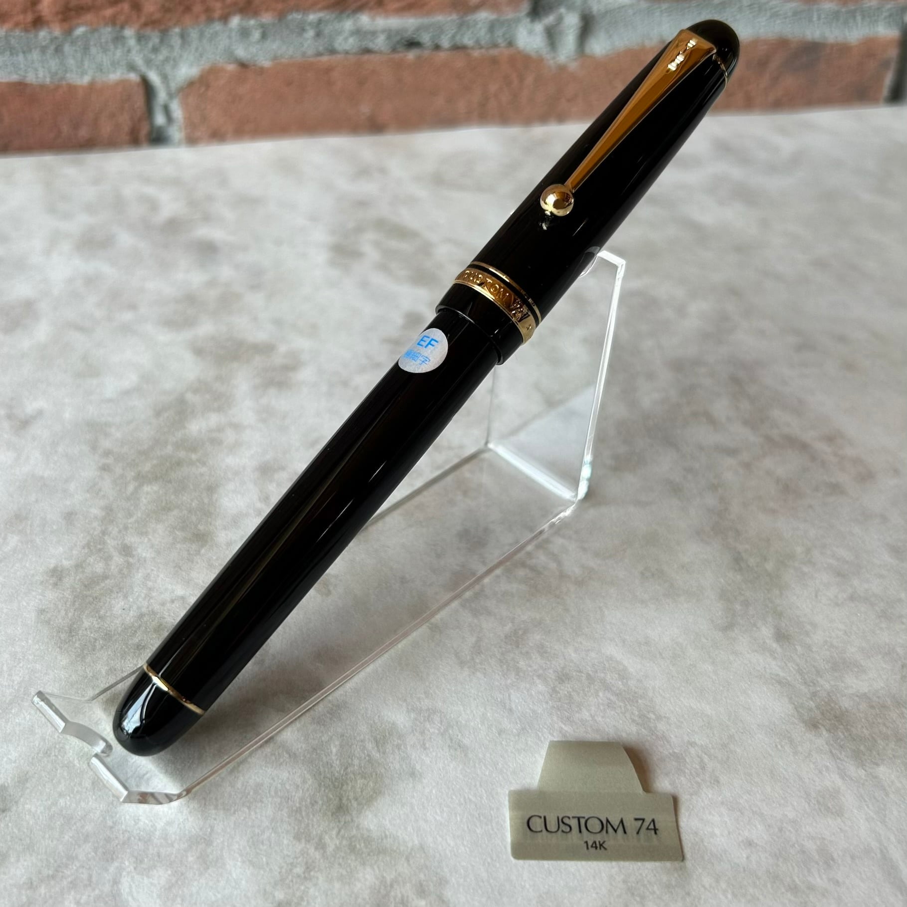 【新品】パイロット 万年筆 カスタム74 14金ペン先 ブラック 万年筆 PILOT 「カスタム74 万年筆（ブラック）」／14金ペン先 | ペンネジューク