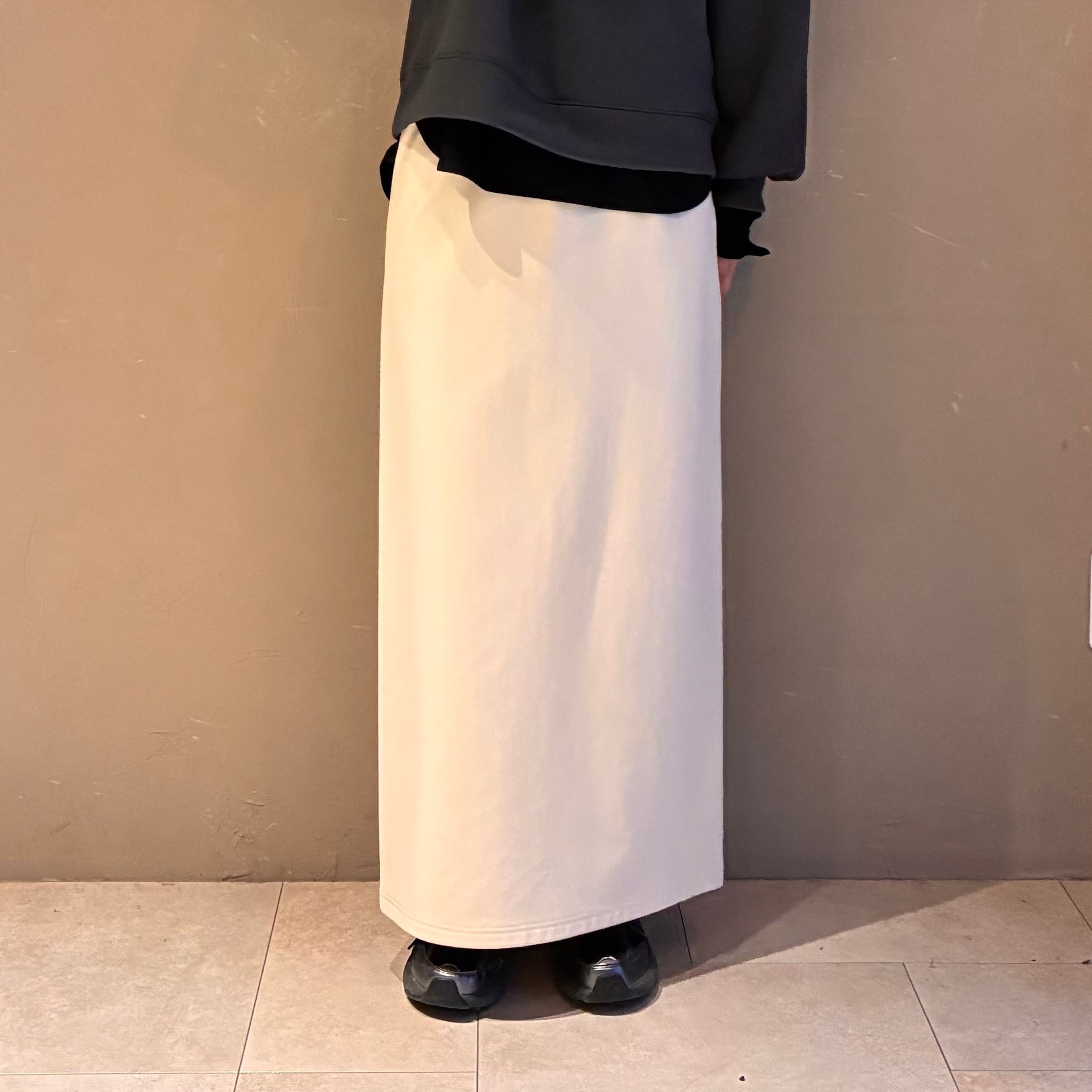 2.3万❤️未使用❤️ CADUNE カデュネ　ストレッチ タイトスカート　ベージュ cafune; 】ストレッチ&ウォームタイトスカート | valance 福井