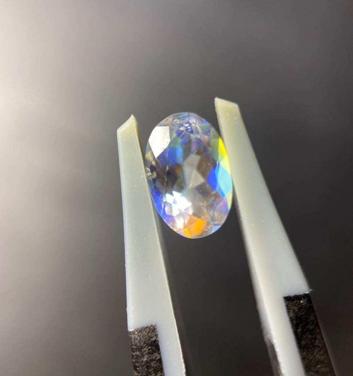 レインボームーンストーン 0.795ct ルース 天然 宝石 | GCC.GEMS. レインボームーンストーン 0.795ct ルース 天然 宝石 | GCC.GEMS.
