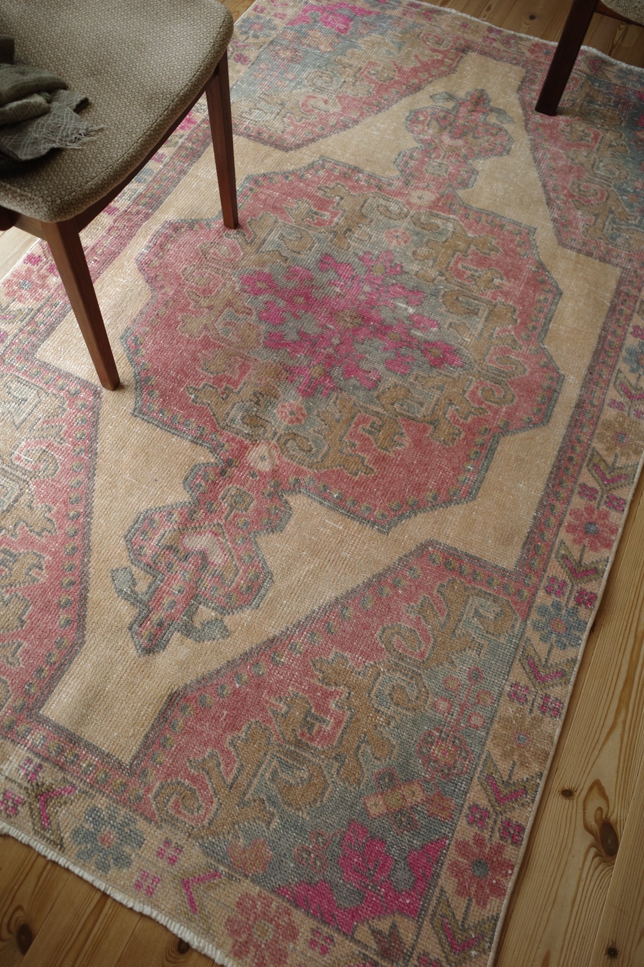Avanos vintage rug | Koreniwa vintagerug