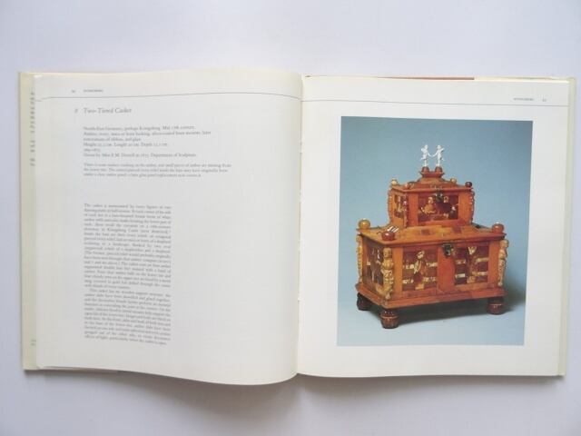 洋書◆ヨーロッパの琥珀写真集 本 工芸 ヴィクトリア＆アルバート博物館所蔵 洋書◇ヨーロッパの琥珀写真集 本 工芸 ヴィクトリア＆アルバート