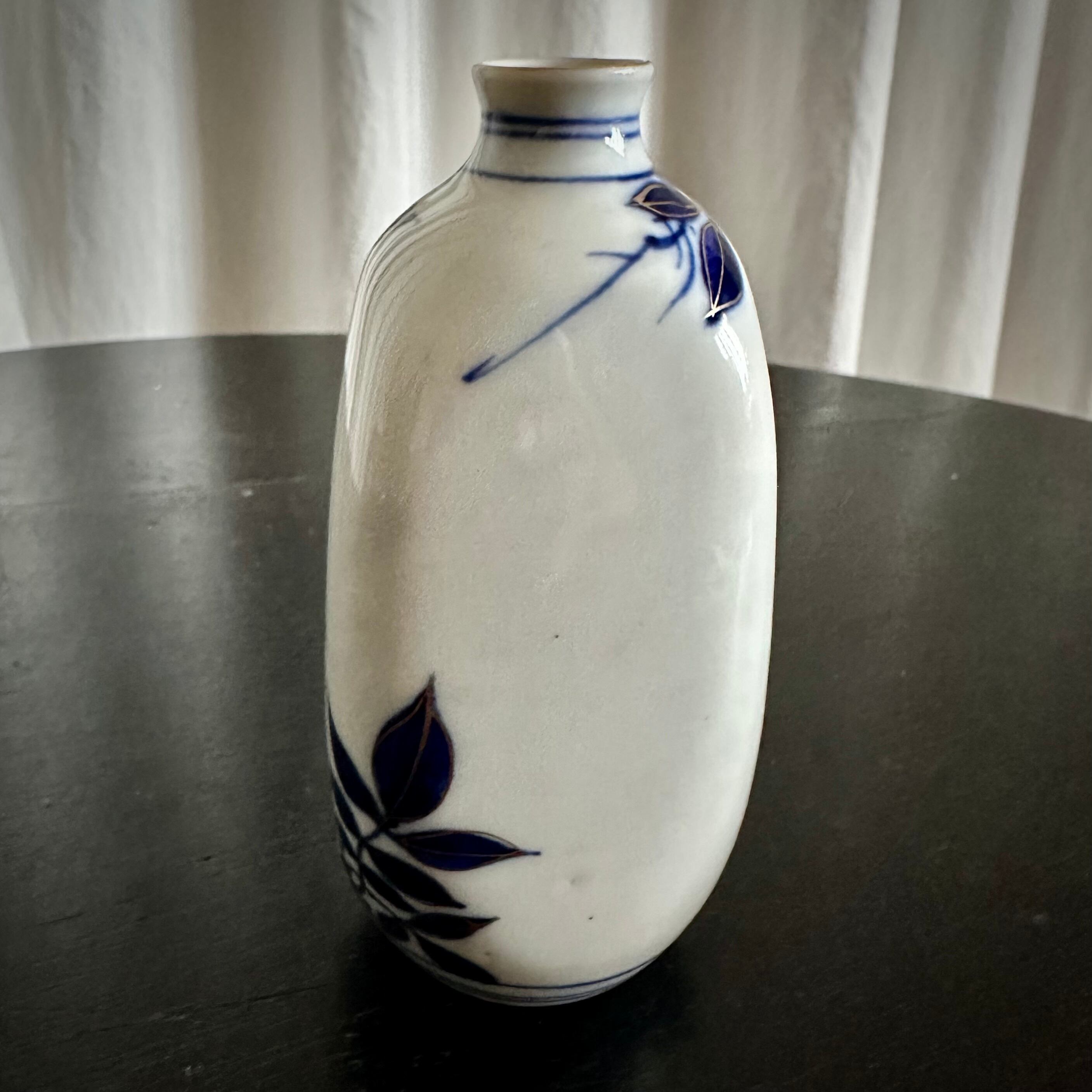 50398】 九谷焼 徳利 / Kutani Flower Sake Bottle/ | 古道具・器