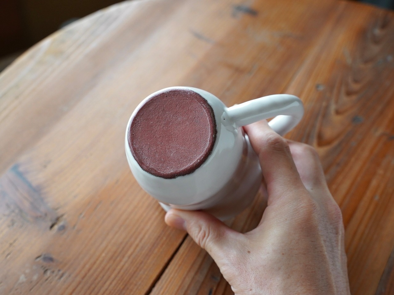 白磁のコーヒーカップ