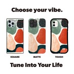 受注生産 iPhoneケース 赤とグリーンの有機形レトロ抽象｜カーヴィー抽象 CURV029B