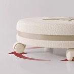 星モチーフ ふわもこ ラウンドクッション 癒しインテリア 雑貨 大人かわいい ナチュラルルーム やさしい暮らし くすみカラー おうち時間 床座スタイル シンプルかわいい もこもこアイテム トレンド雑貨 空間づくり インテリア好き 暮らしを彩る おしゃれ部屋 星のある暮らし 癒し空間 イス チェア