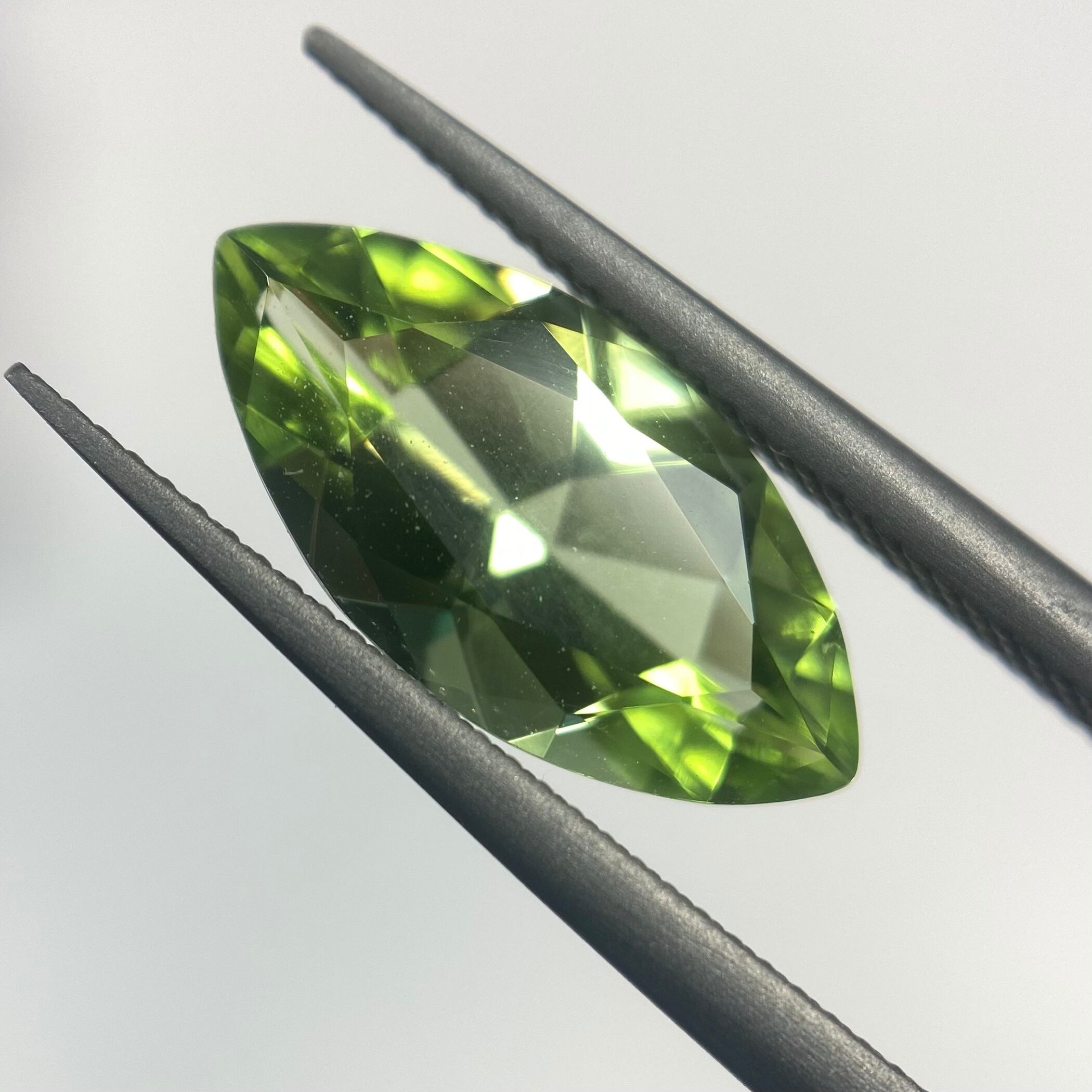 ジョンダイヤ氏がセレクトしたペリドット