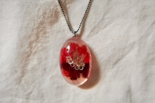 natural pendant【flower red】