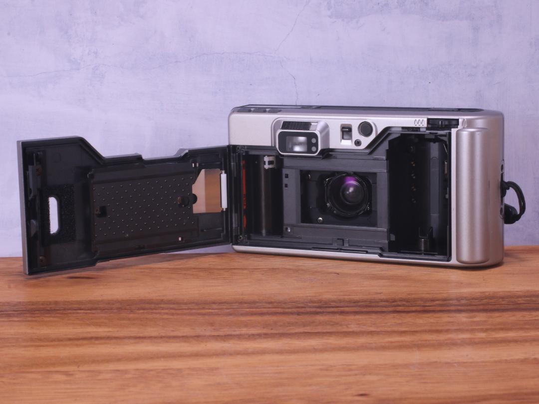 PENTAX ESPIO 80 コンパクトカメラ Pentax Espio 80 Silver – Brooklyn Film Camera