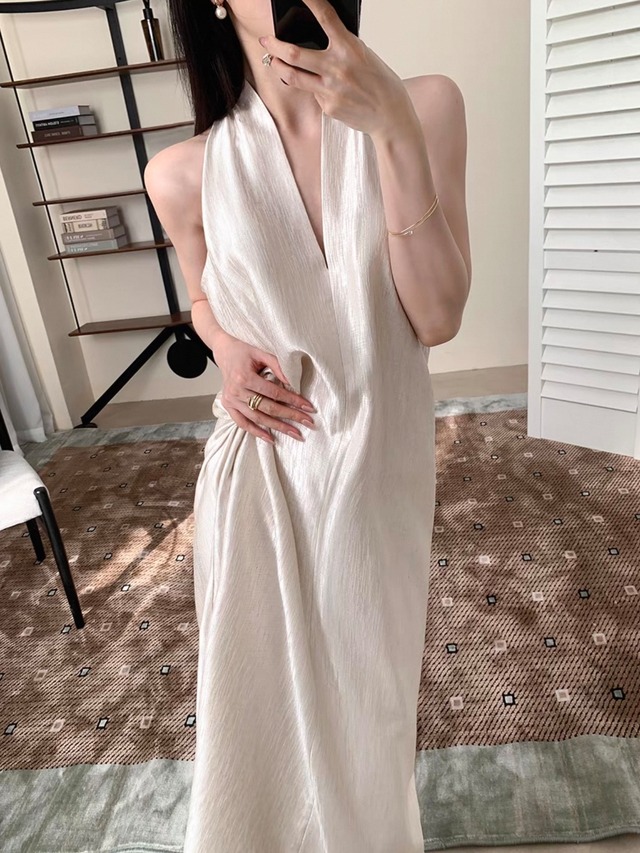 halter neck elegant long dress.3231