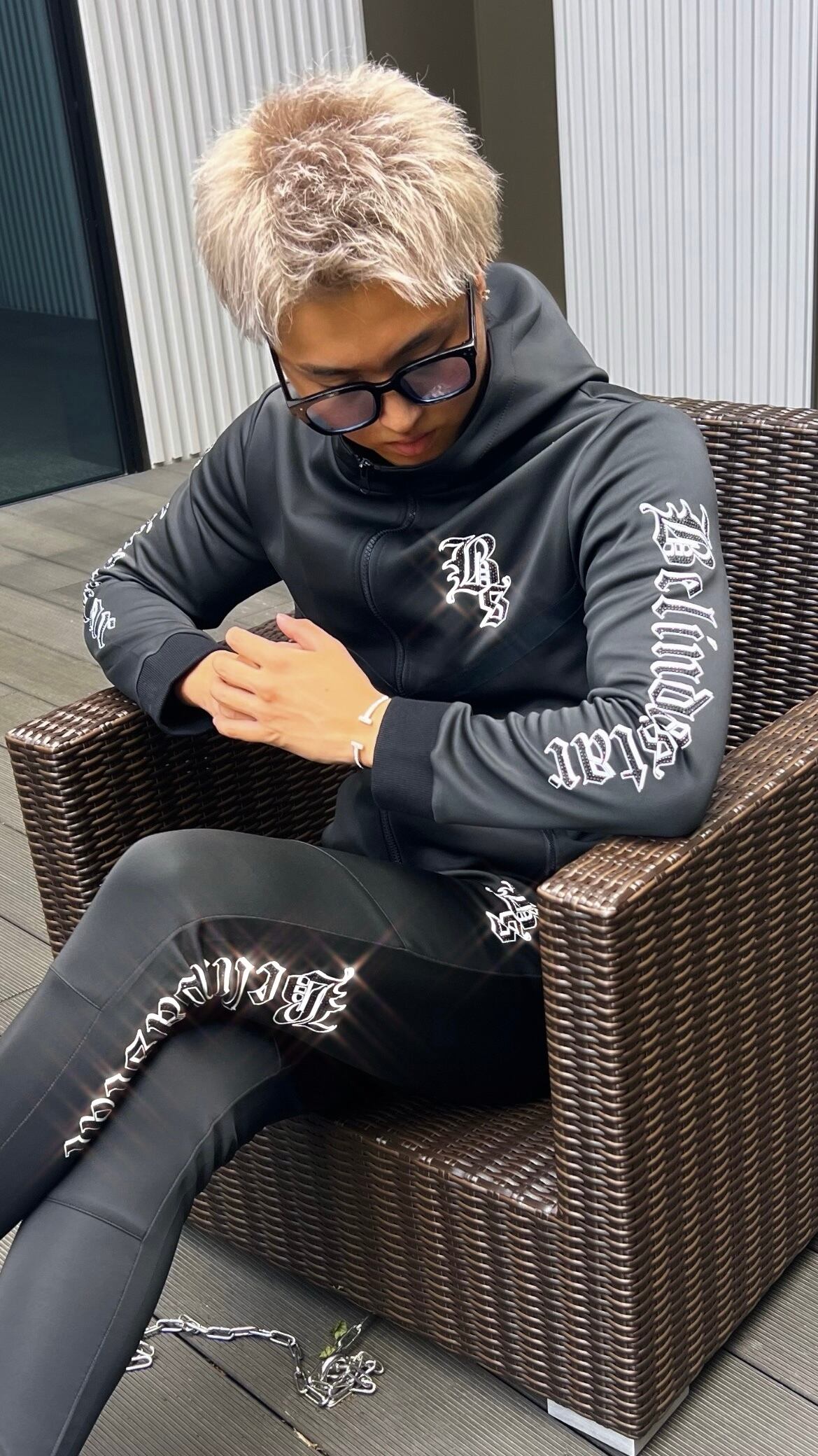 LUXURY ZIP STONE HOODIE【NSP24001】 | BELINDASTAR