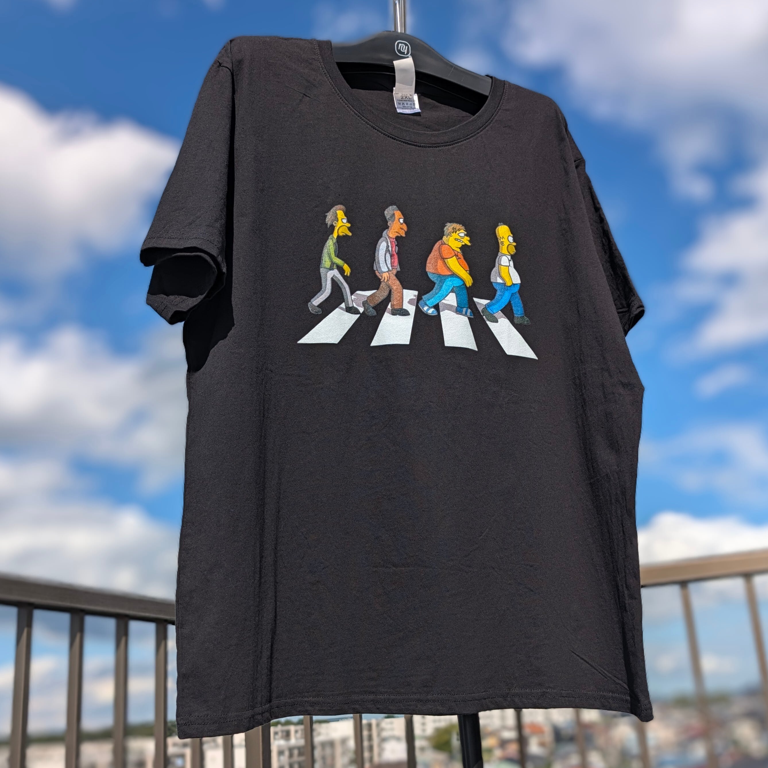 【 ザ・シンプソンズ（The Simpsons）】モーの酒場常連Tシャツ / ABBEY ROAD / アビーロード / アビイ・ロード/ Tシャツ〚アメリカン雑貨 アメトイ〛