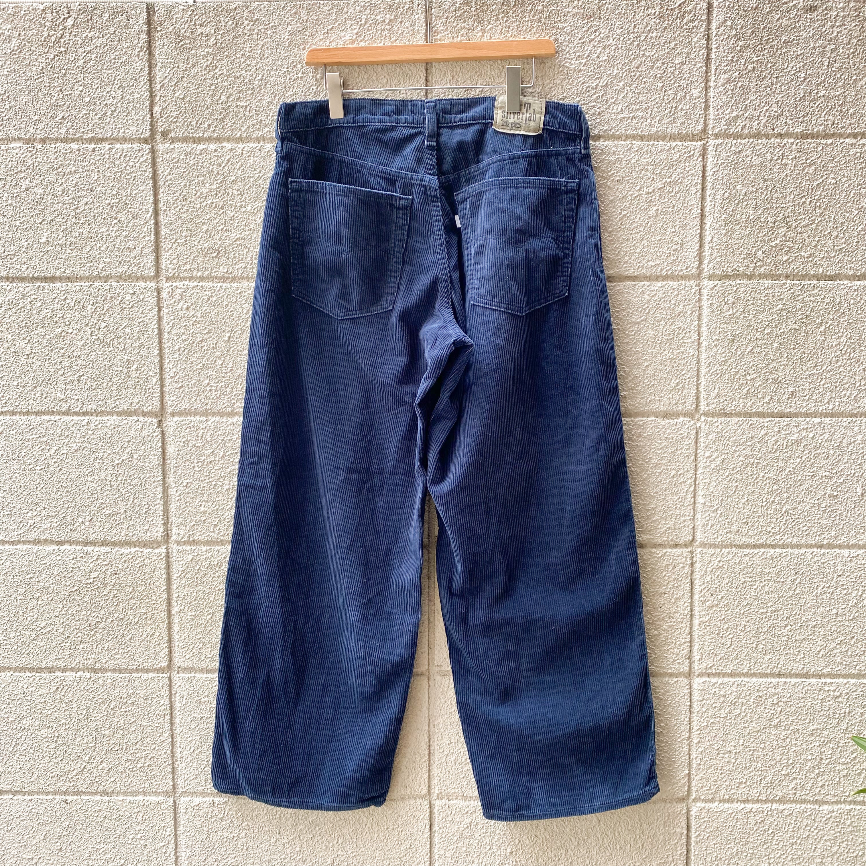 Levi's silver tab corduroy baggy pants