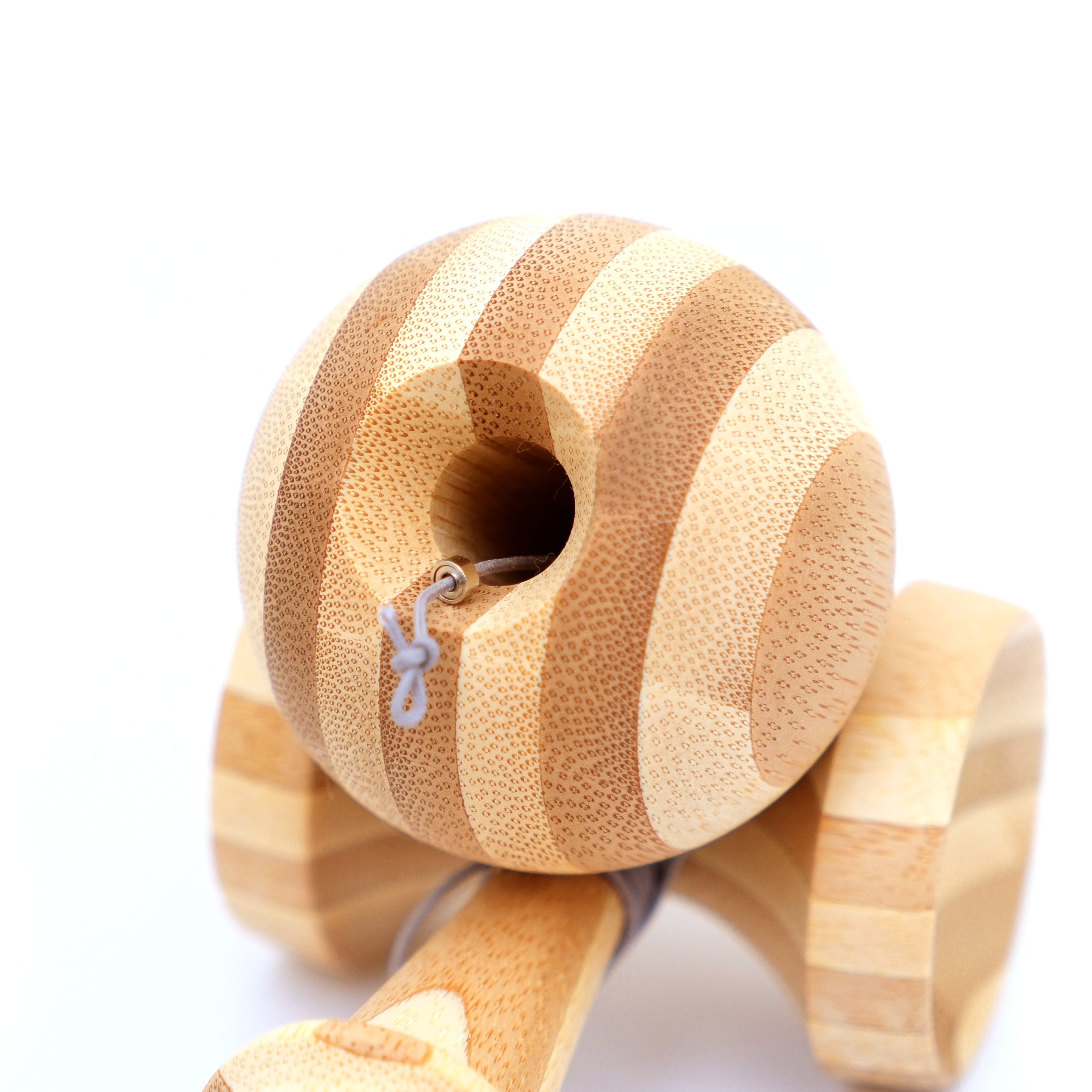 新品 イッケンドルフ バンブーグローブ 30cmクリア/アンバー 367.204 5th BAMBOO / バンブー | TOKYO KENDAMA｜育てるけん玉