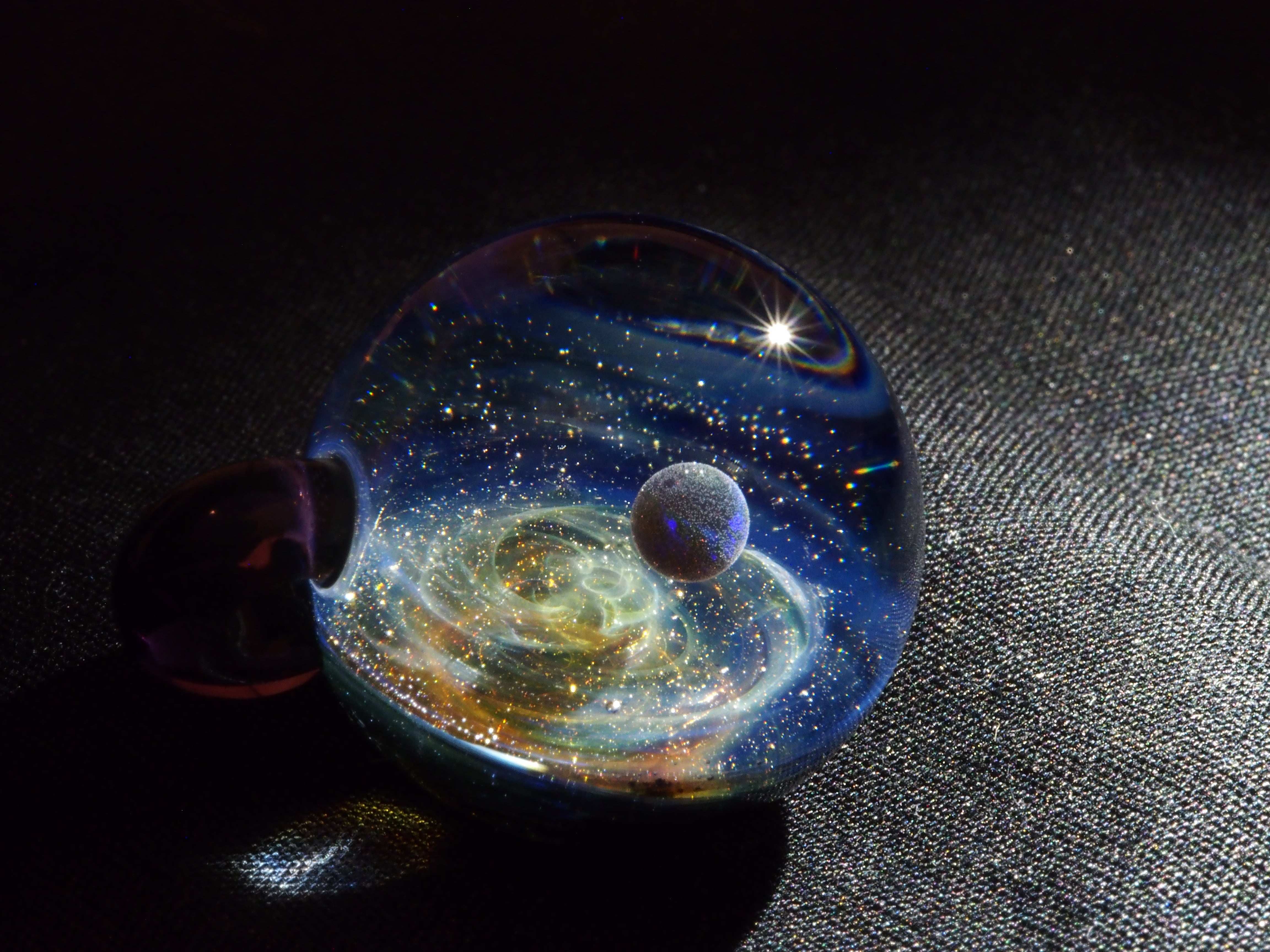 in THE space」 身につけるガラスアート | S.J.B.works