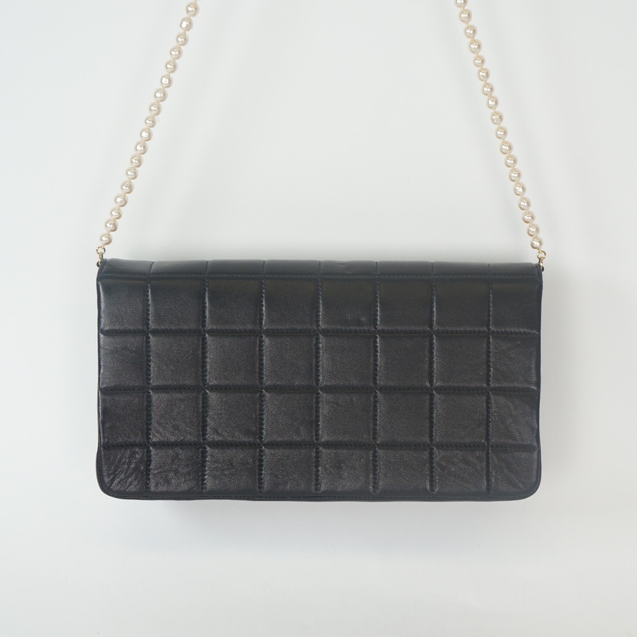CHANEL シャネル チョコバー ラムスキン チェーン ショルダーバッグ パール ゴールド金具 7番台