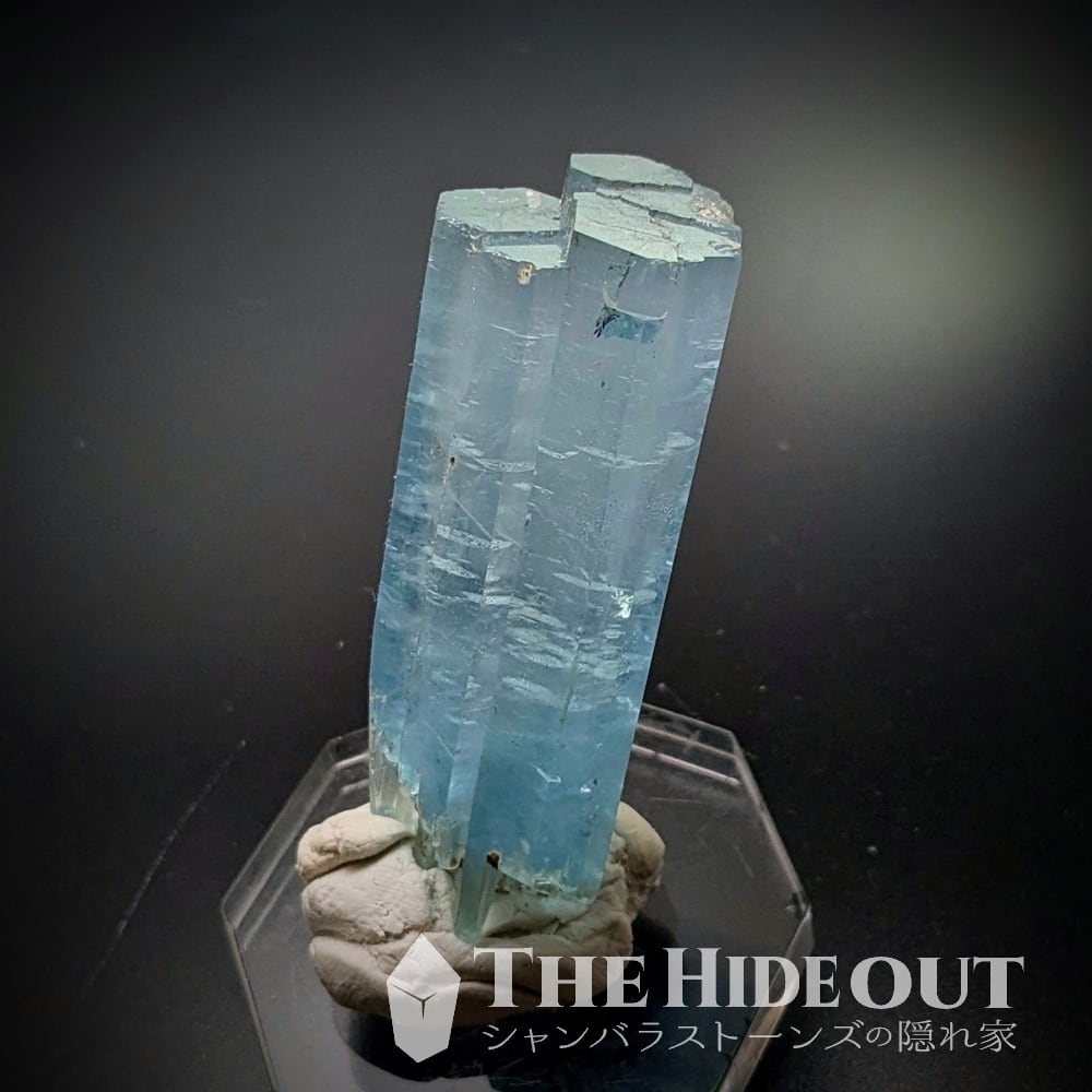 アクアマリン　原石　ヒマラヤ ヒマラヤ産鉱物原石標本027 タプレジュン地区産アクアマリン