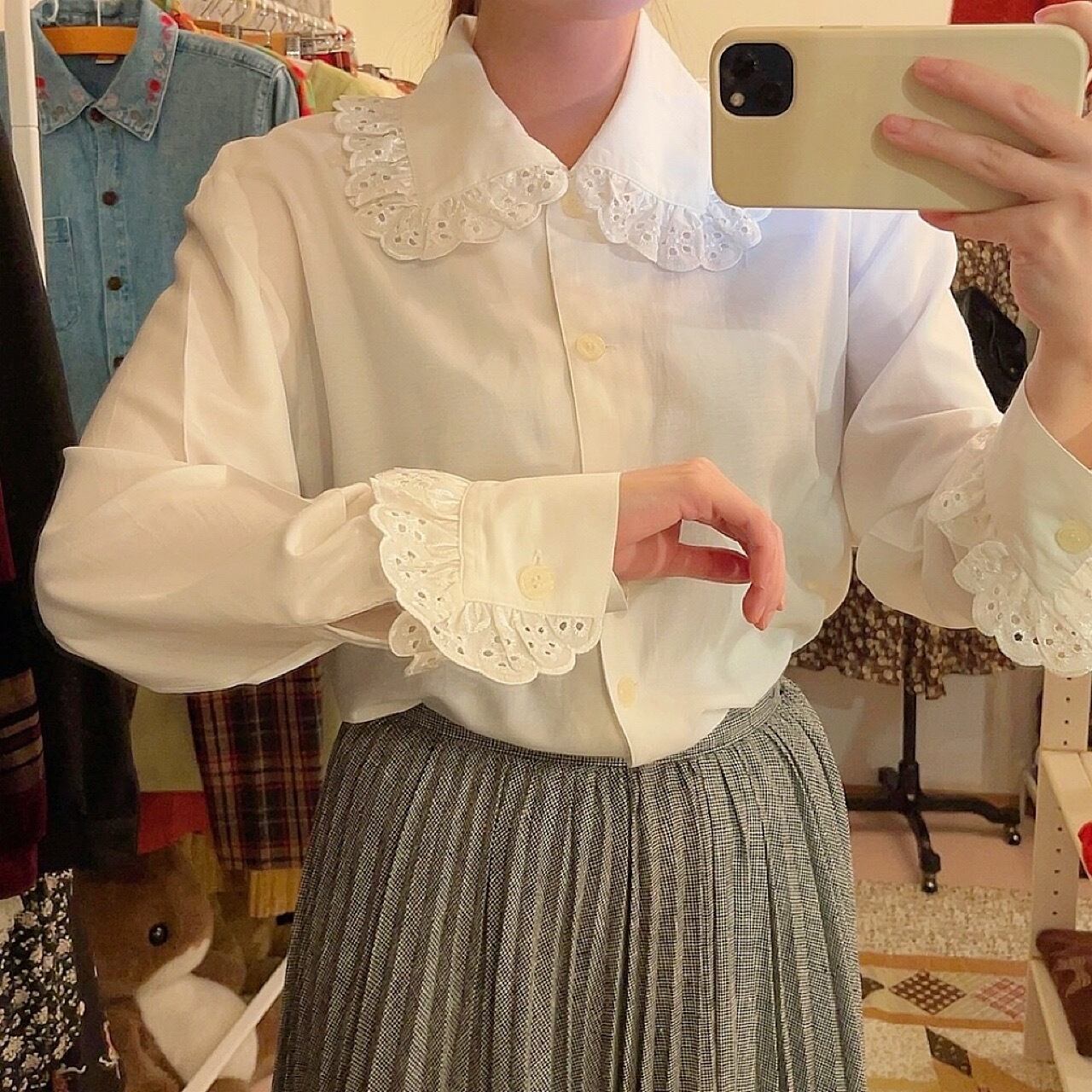 big frill cuffs white blouse
