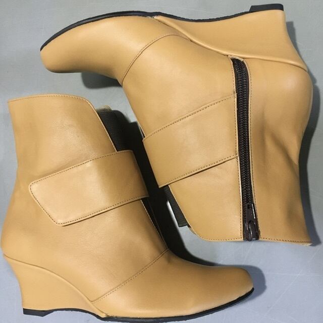 センターゴアポインテッドトゥブーツ