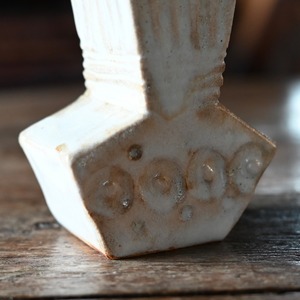 OluNoA / フラワーベース〈 花瓶・花器・一輪挿し・陶器・インテリア・置物 〉