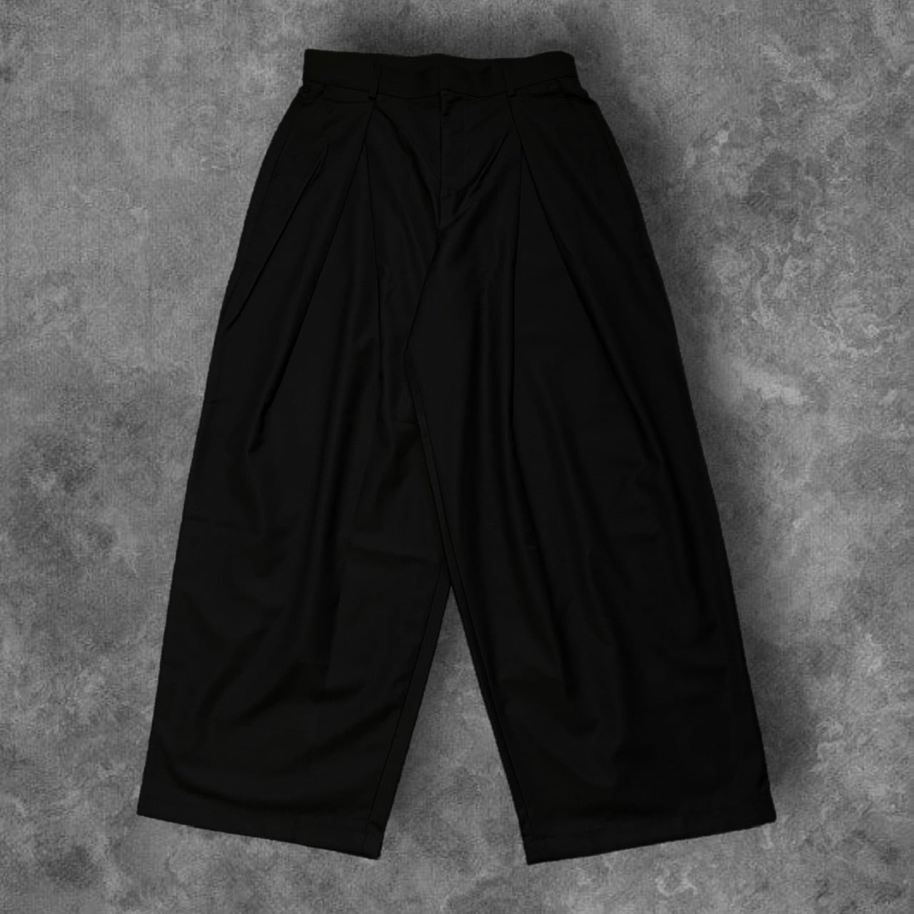 即納】RADIANT V-intuck slacks | 韓国ファッション セレクトショップ