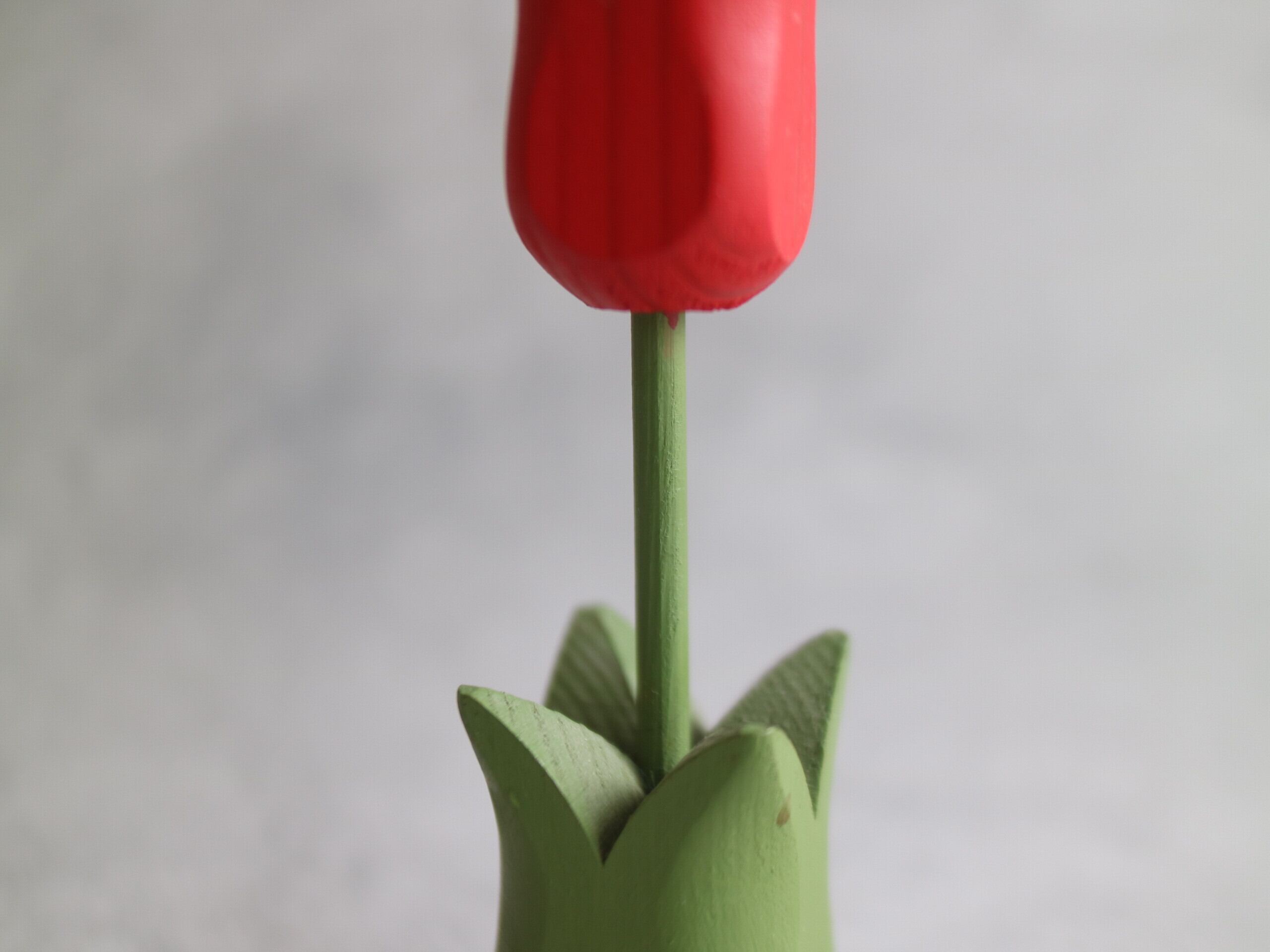 スウェーデンで見つけた木製チューリップ オブジェ No.5595 | Taloni